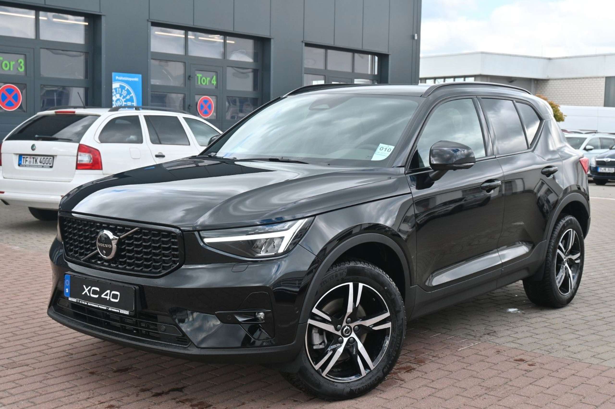 Volvo XC40 2024