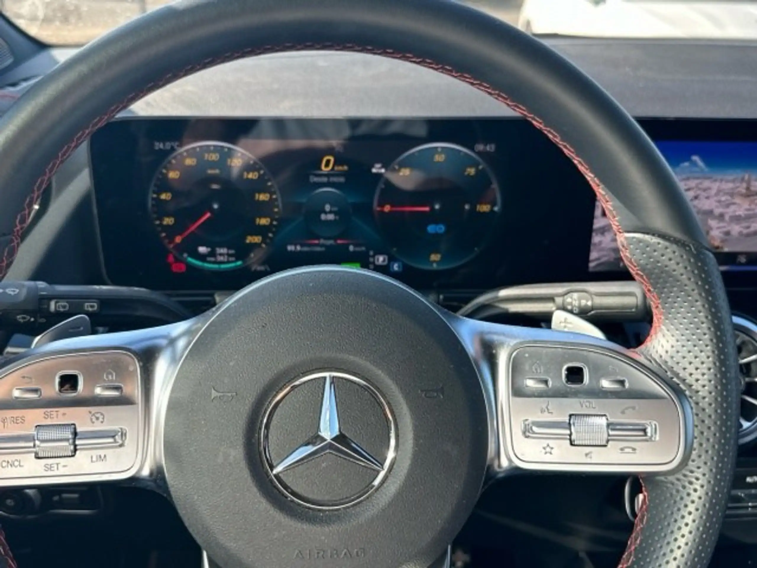 Mercedes-Benz - EQA