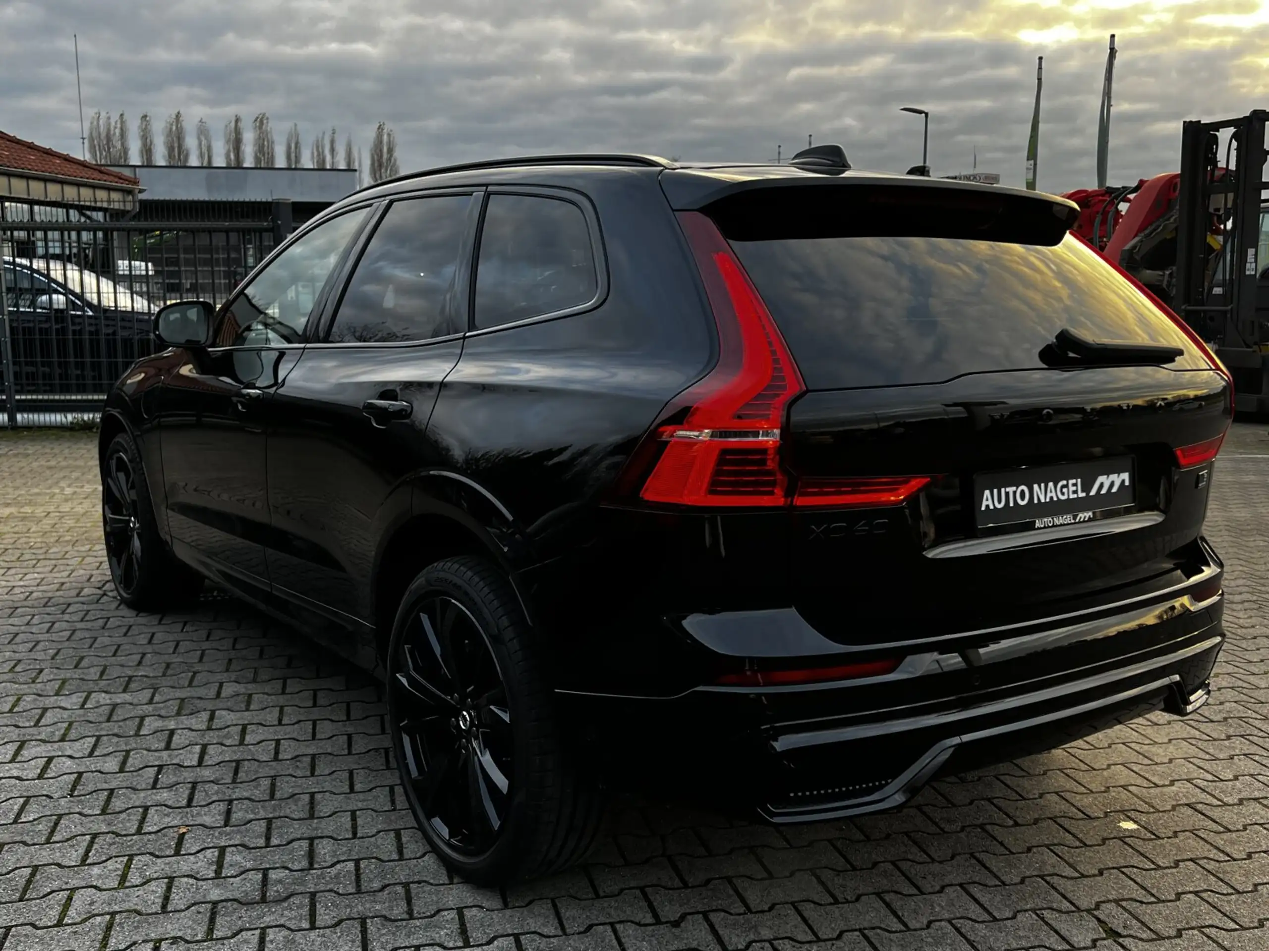 Volvo - XC60