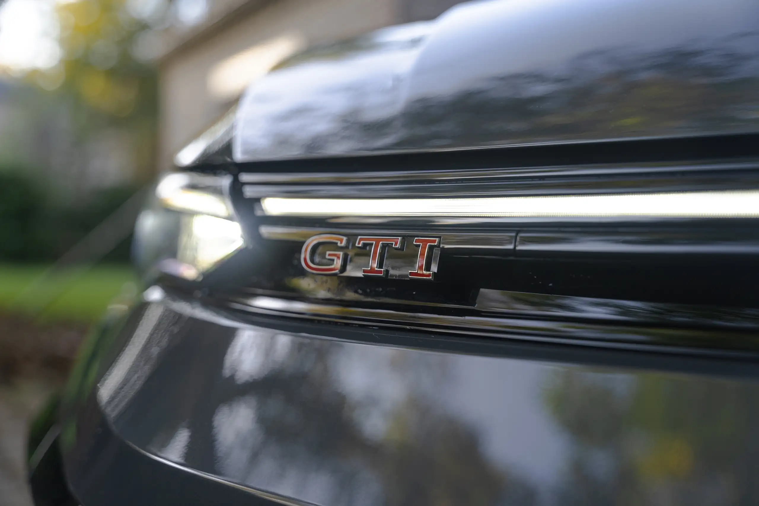 Volkswagen - Golf GTI