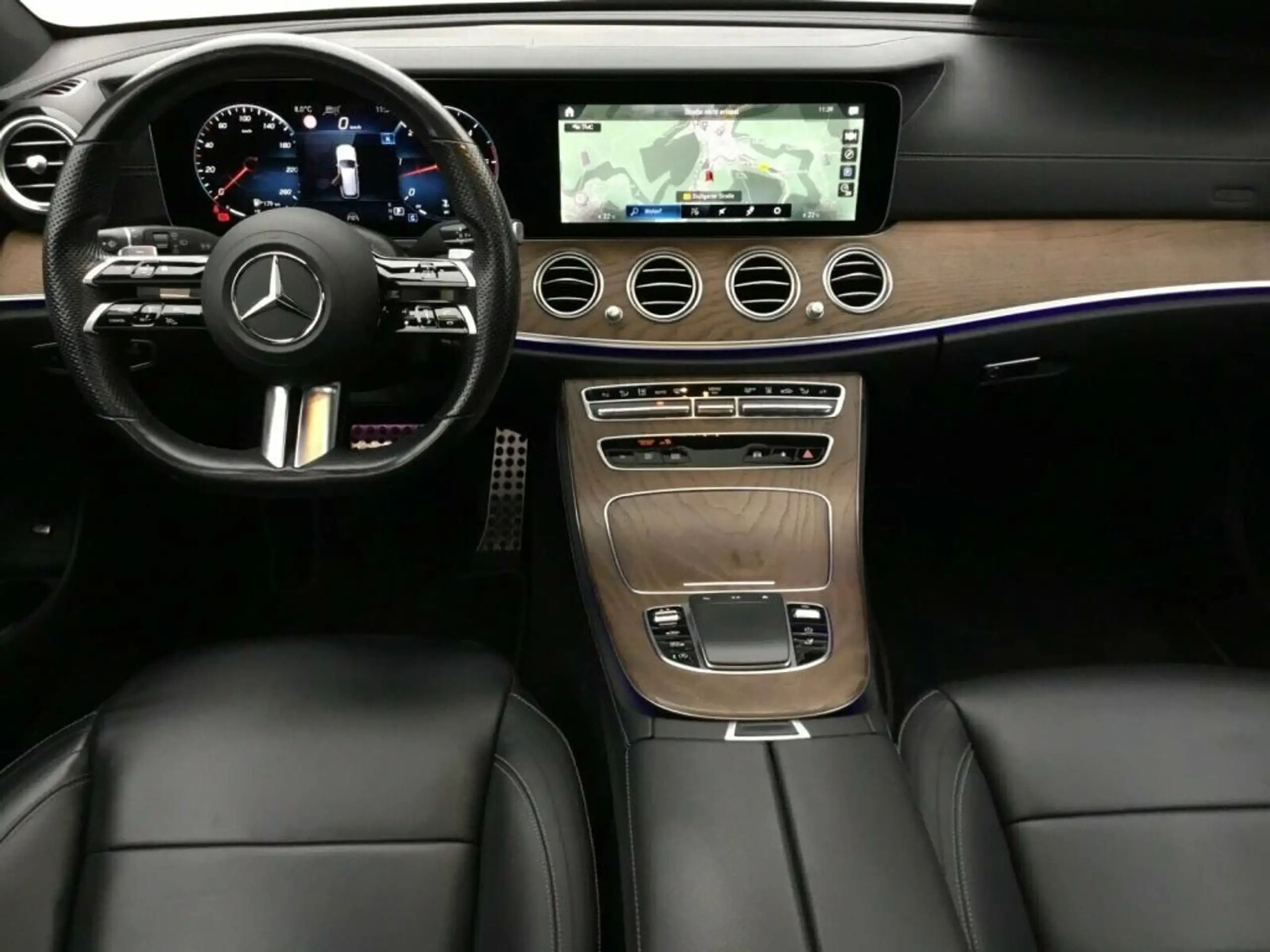 Mercedes-Benz - E 400