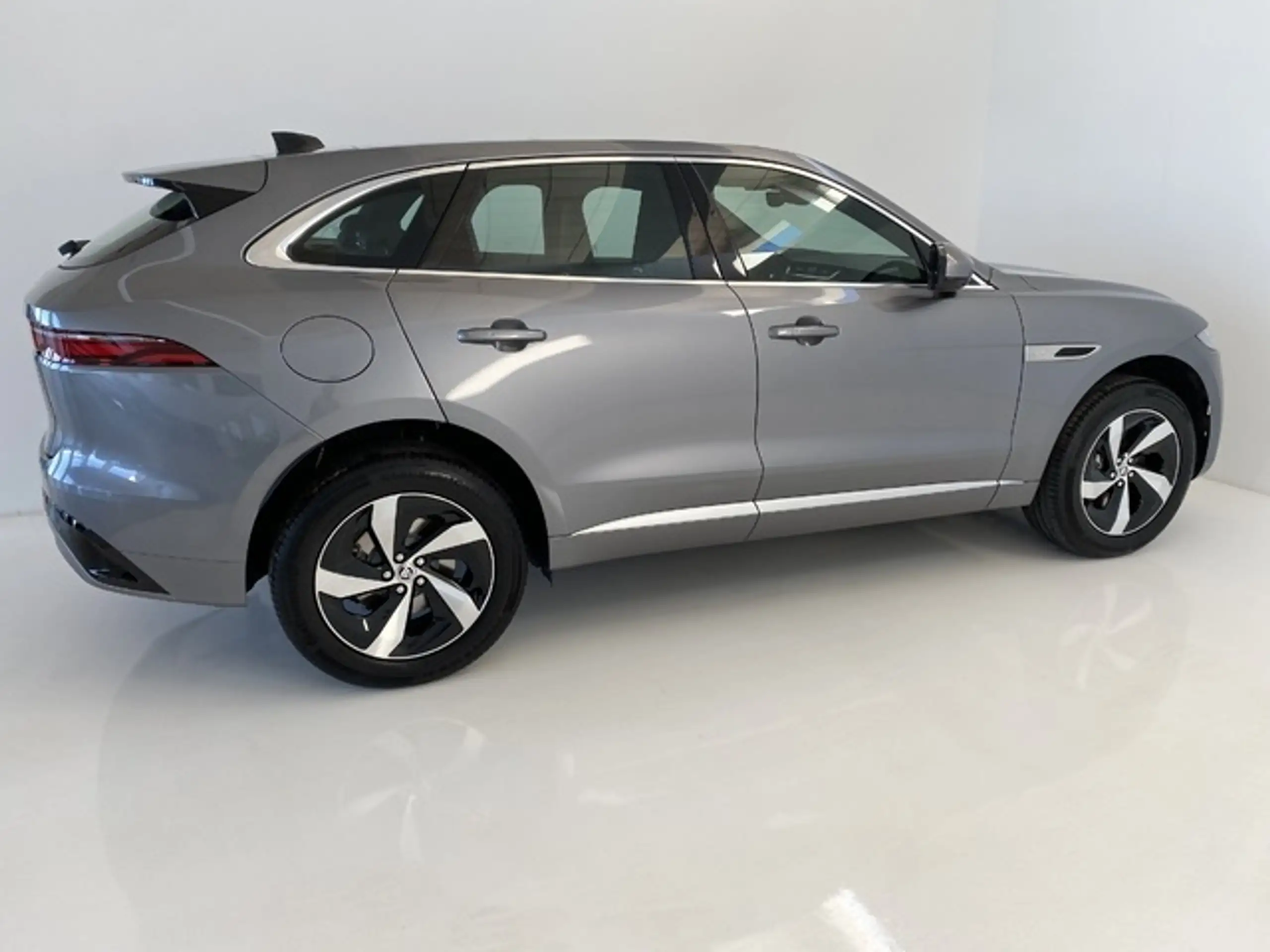 Jaguar - F-Pace