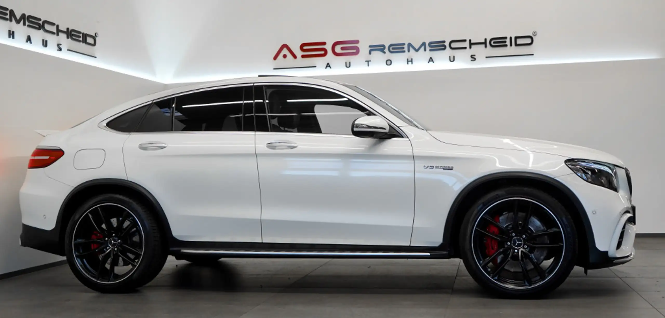 Mercedes-Benz - GLC 63 AMG