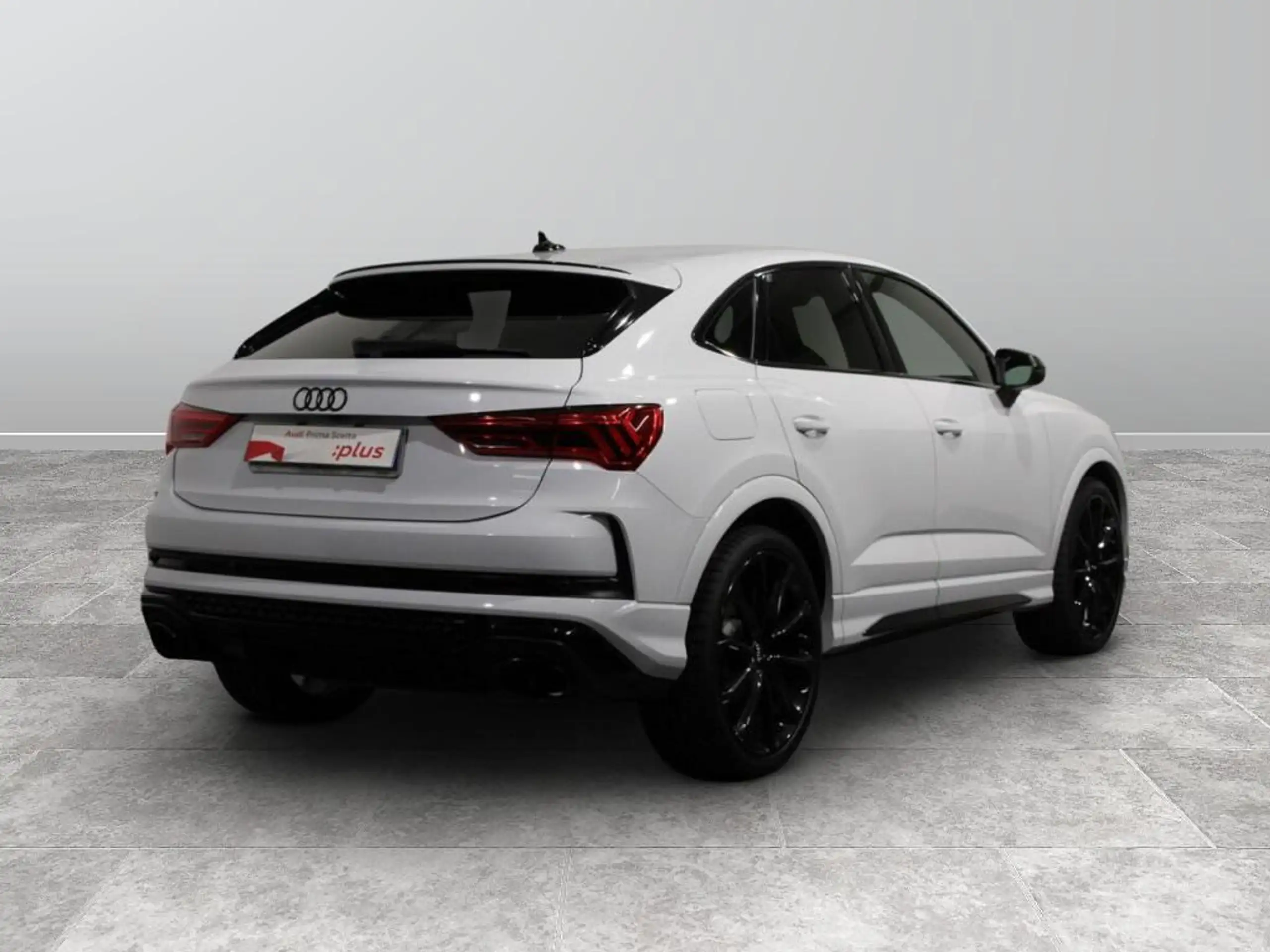 Audi - Q3