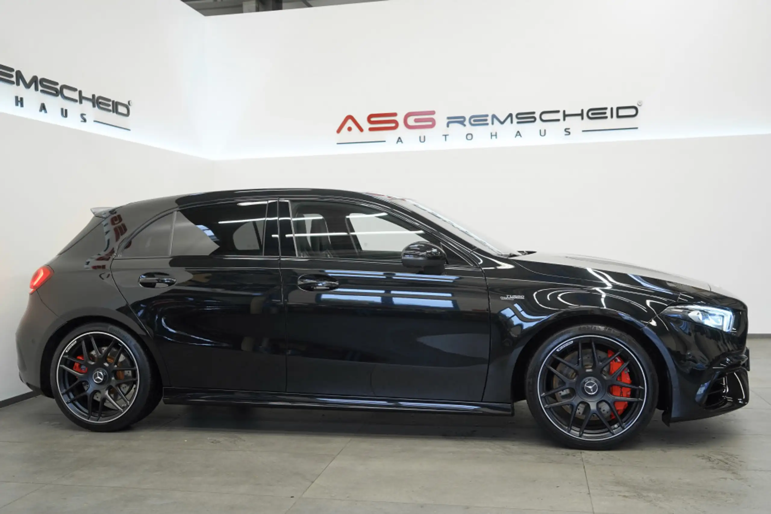 Mercedes-Benz - A 45 AMG