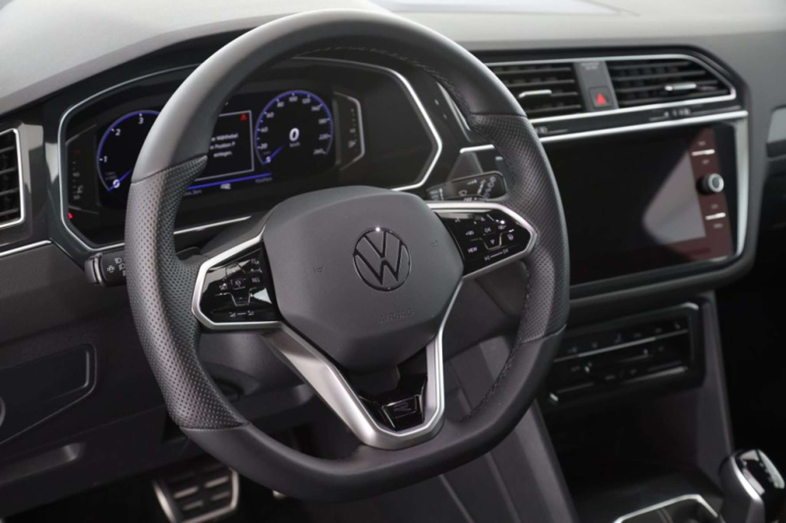 Volkswagen - Tiguan