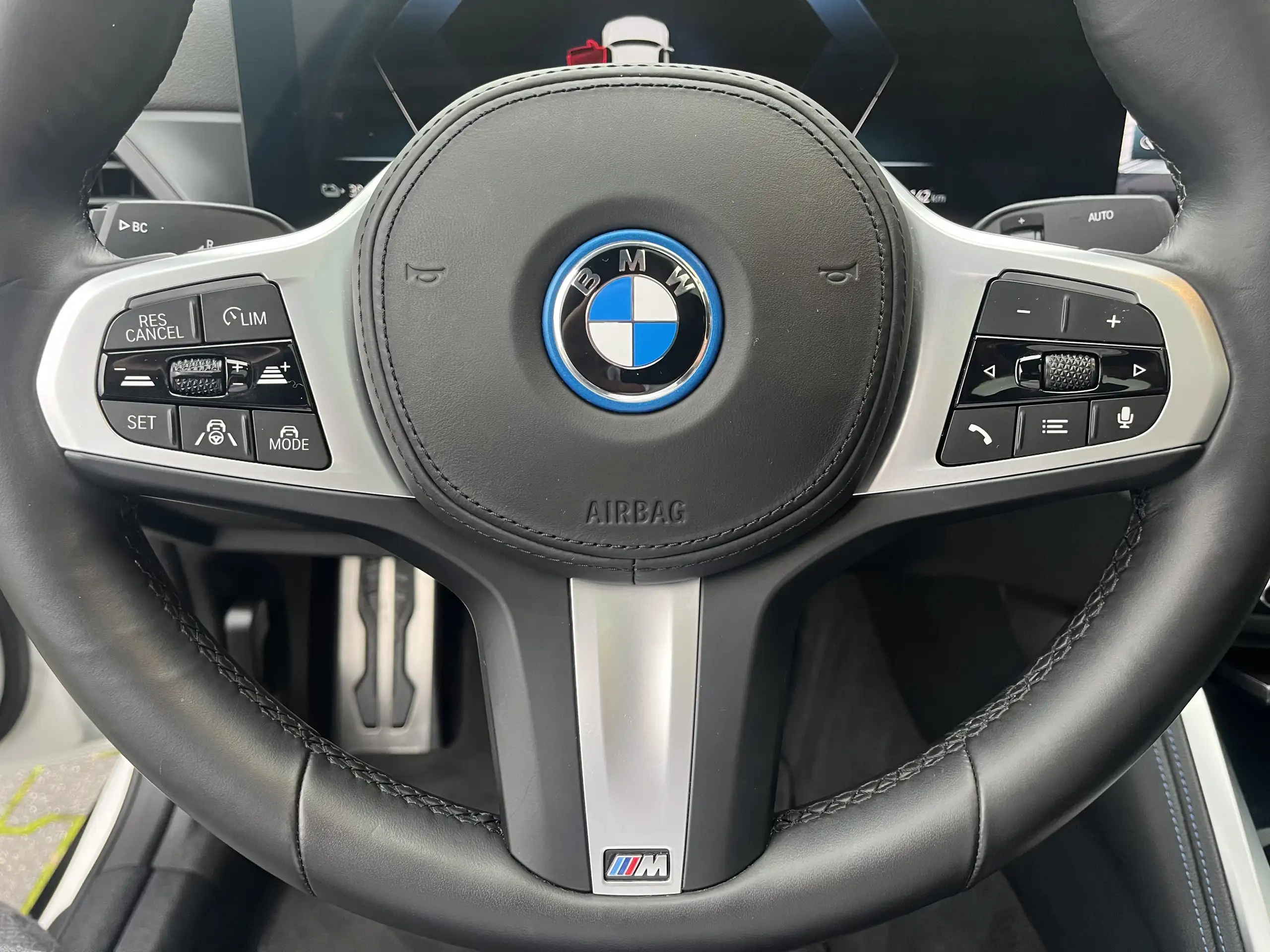 BMW - i4