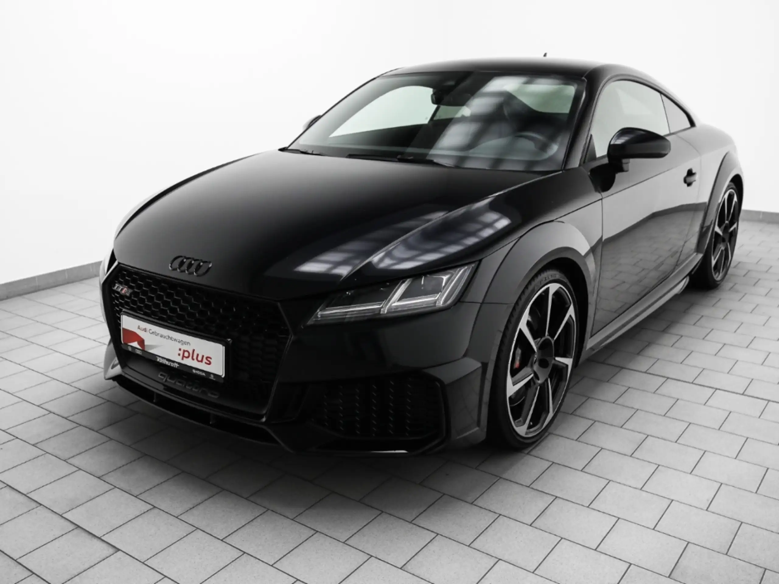 Audi - TT RS