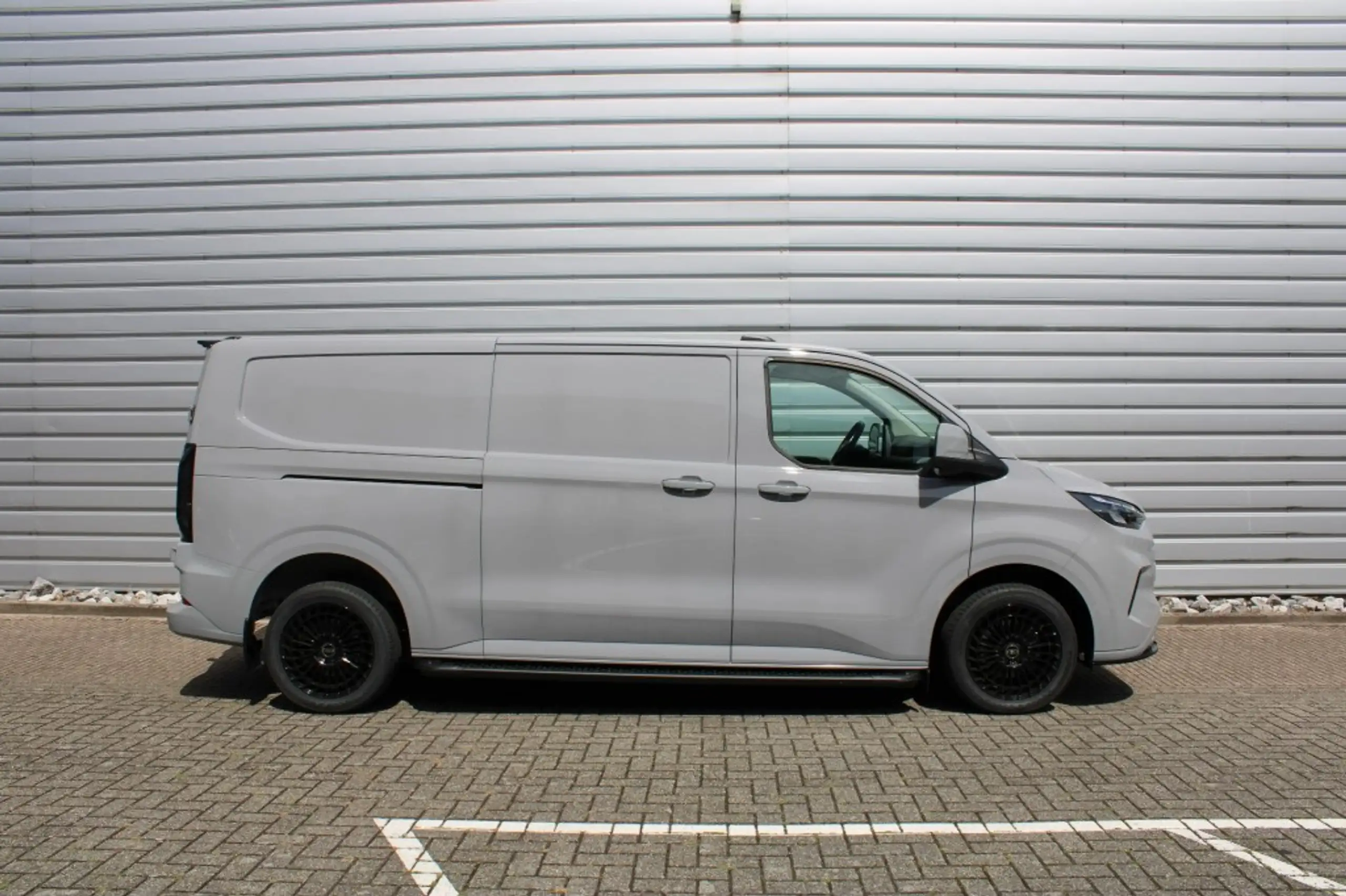 Ford - Transit Custom