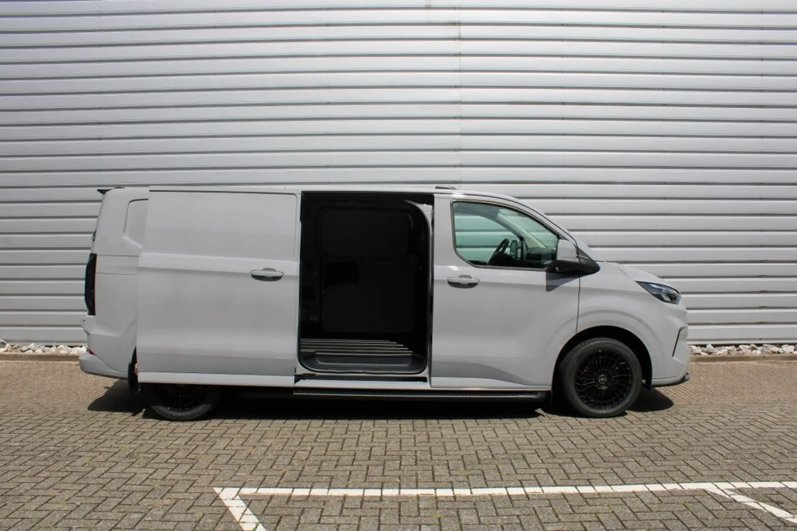 Ford - Transit Custom