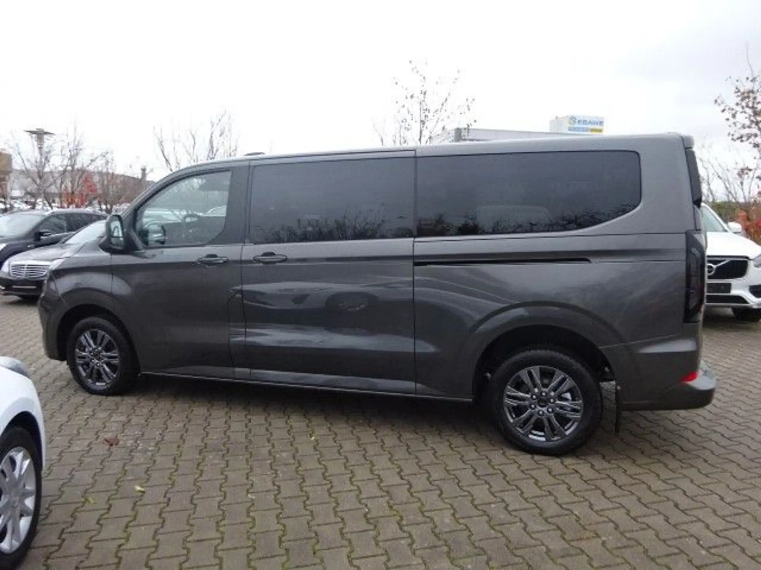 Ford - Tourneo Custom