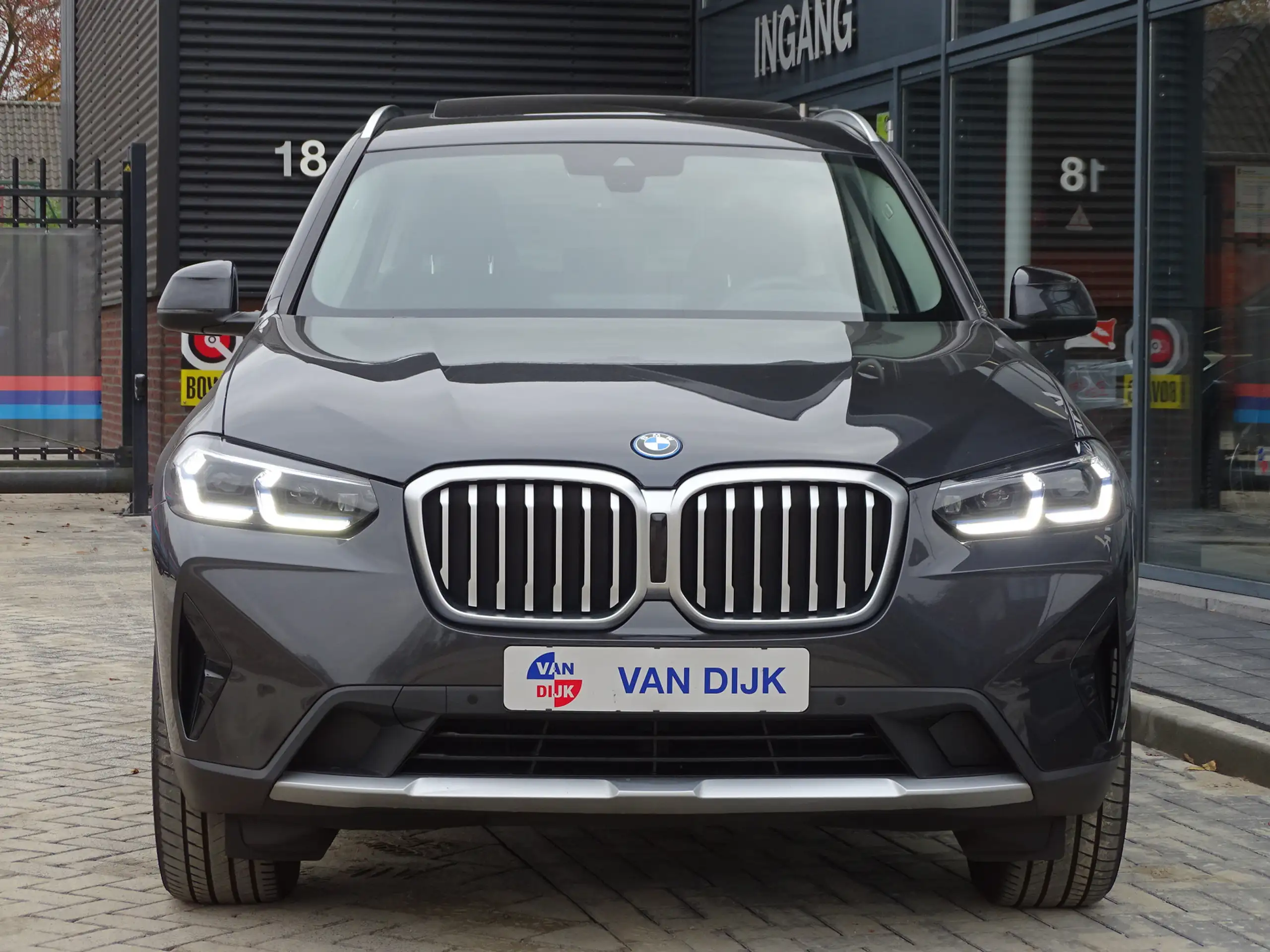 BMW - X3