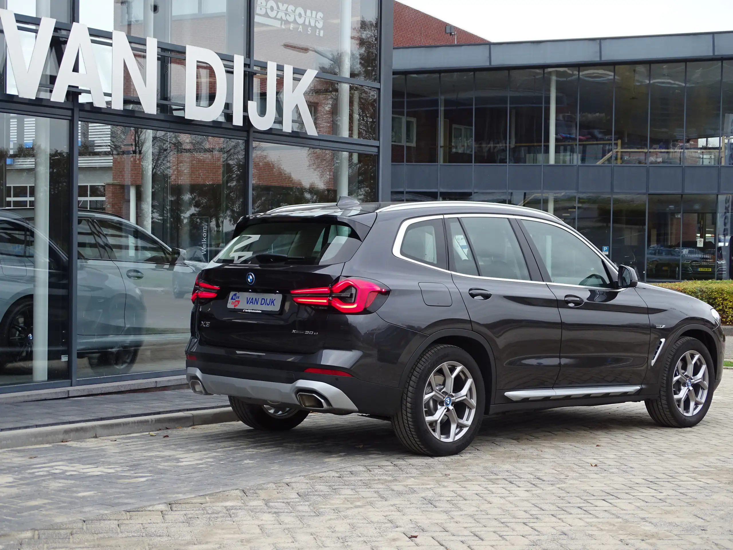 BMW - X3