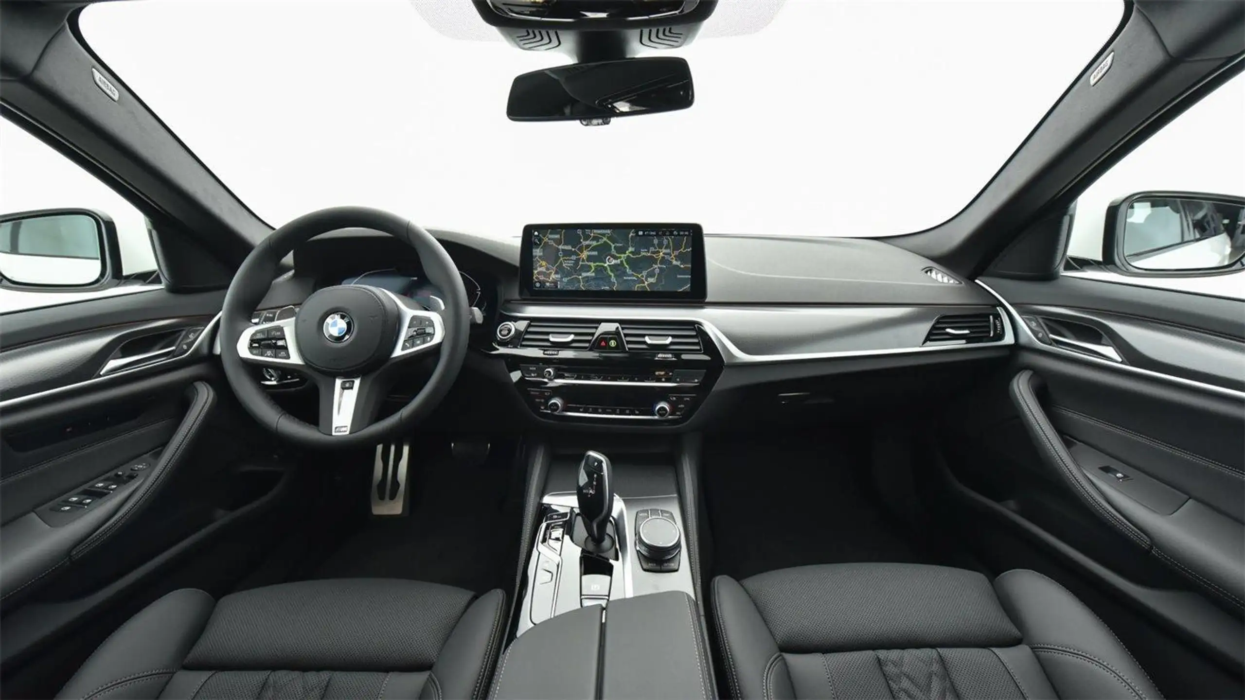 BMW - 520