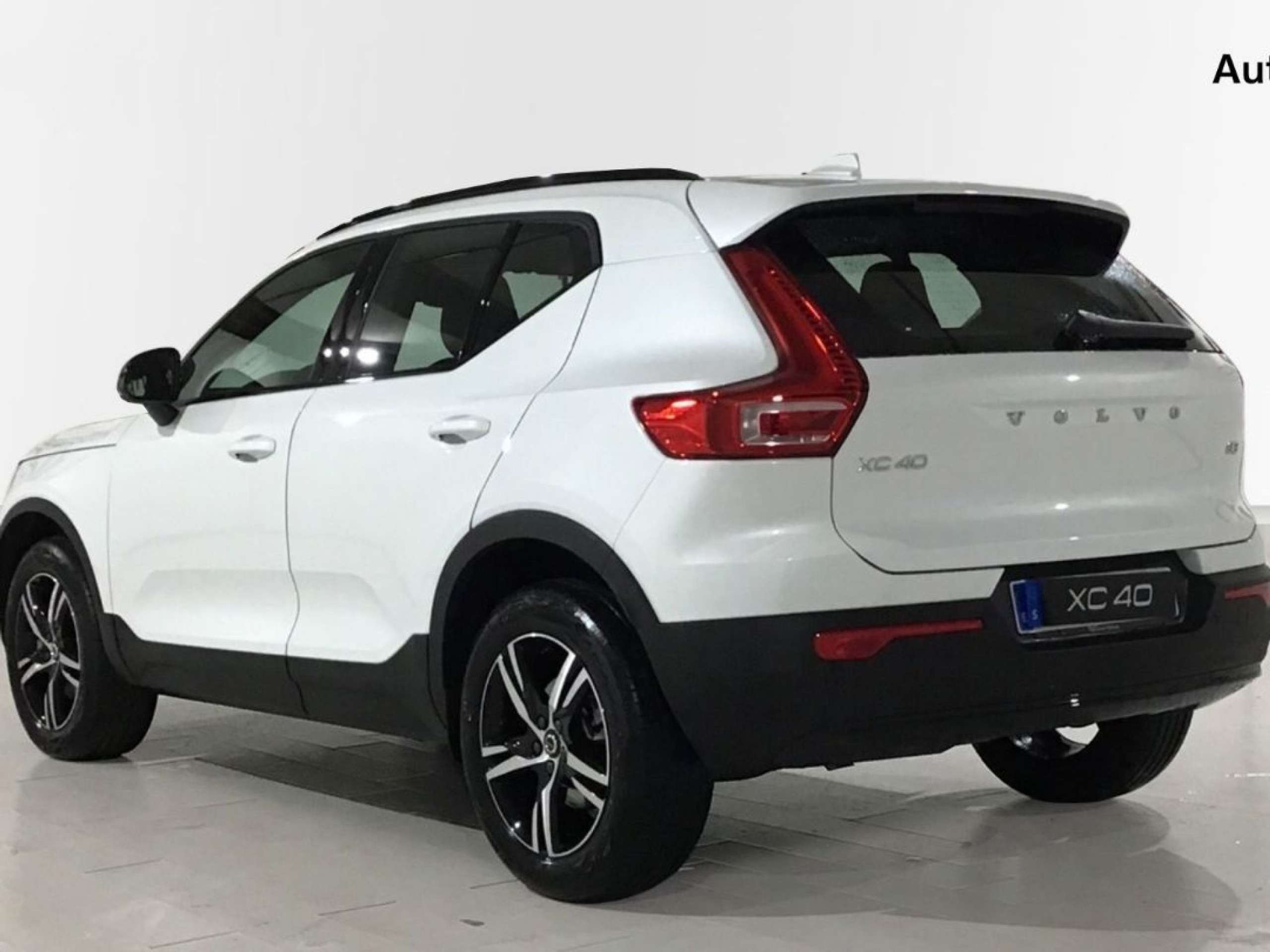 Volvo - XC40