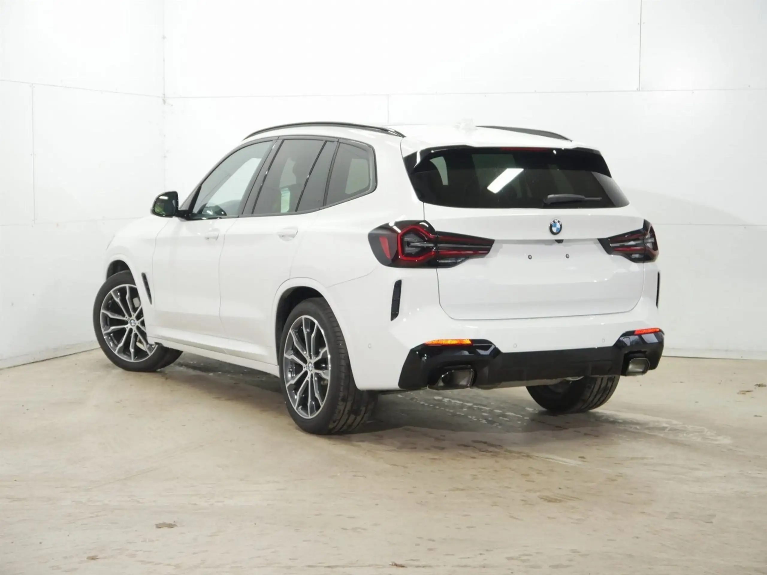 BMW - X3