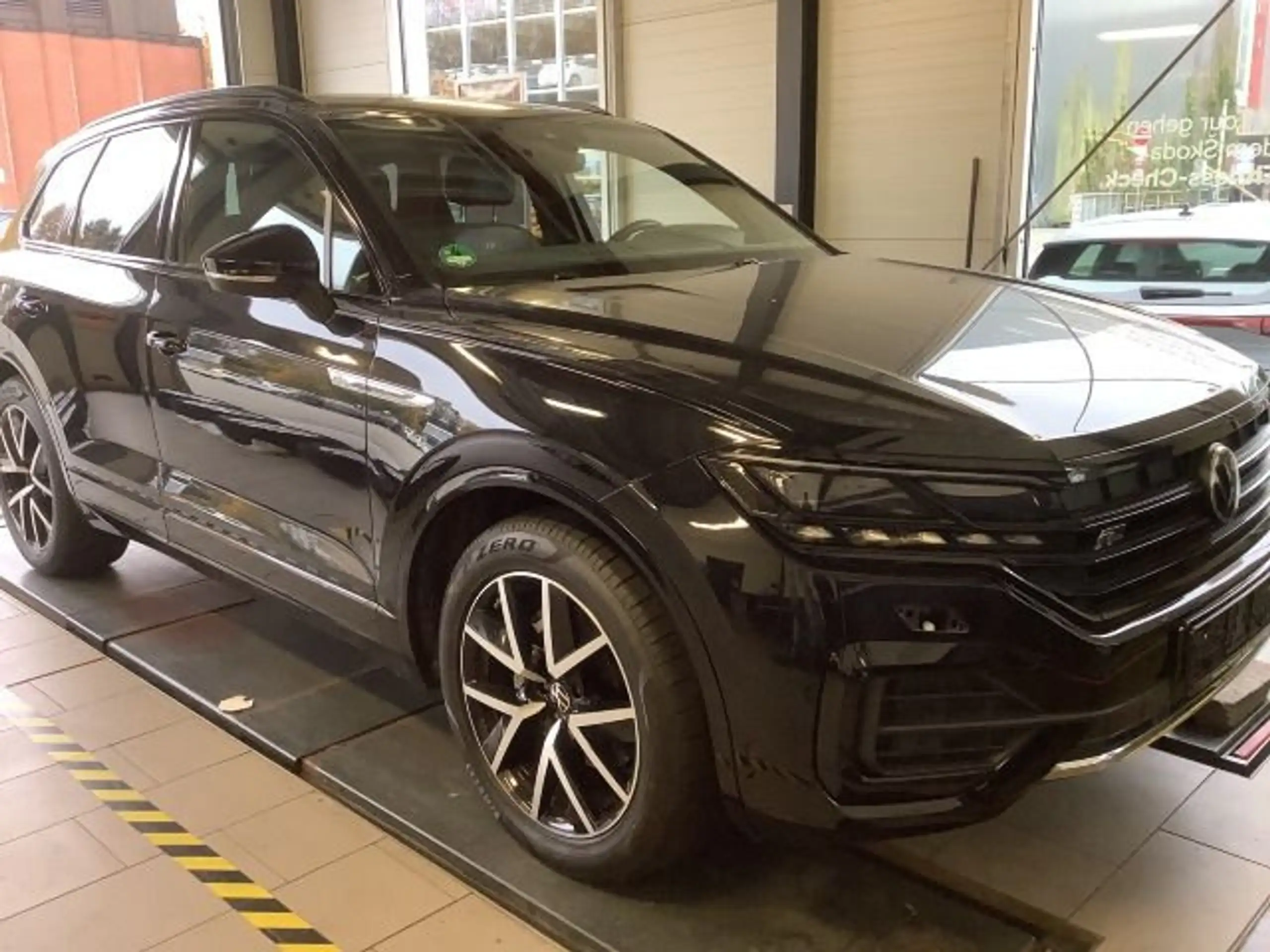 Volkswagen - Touareg