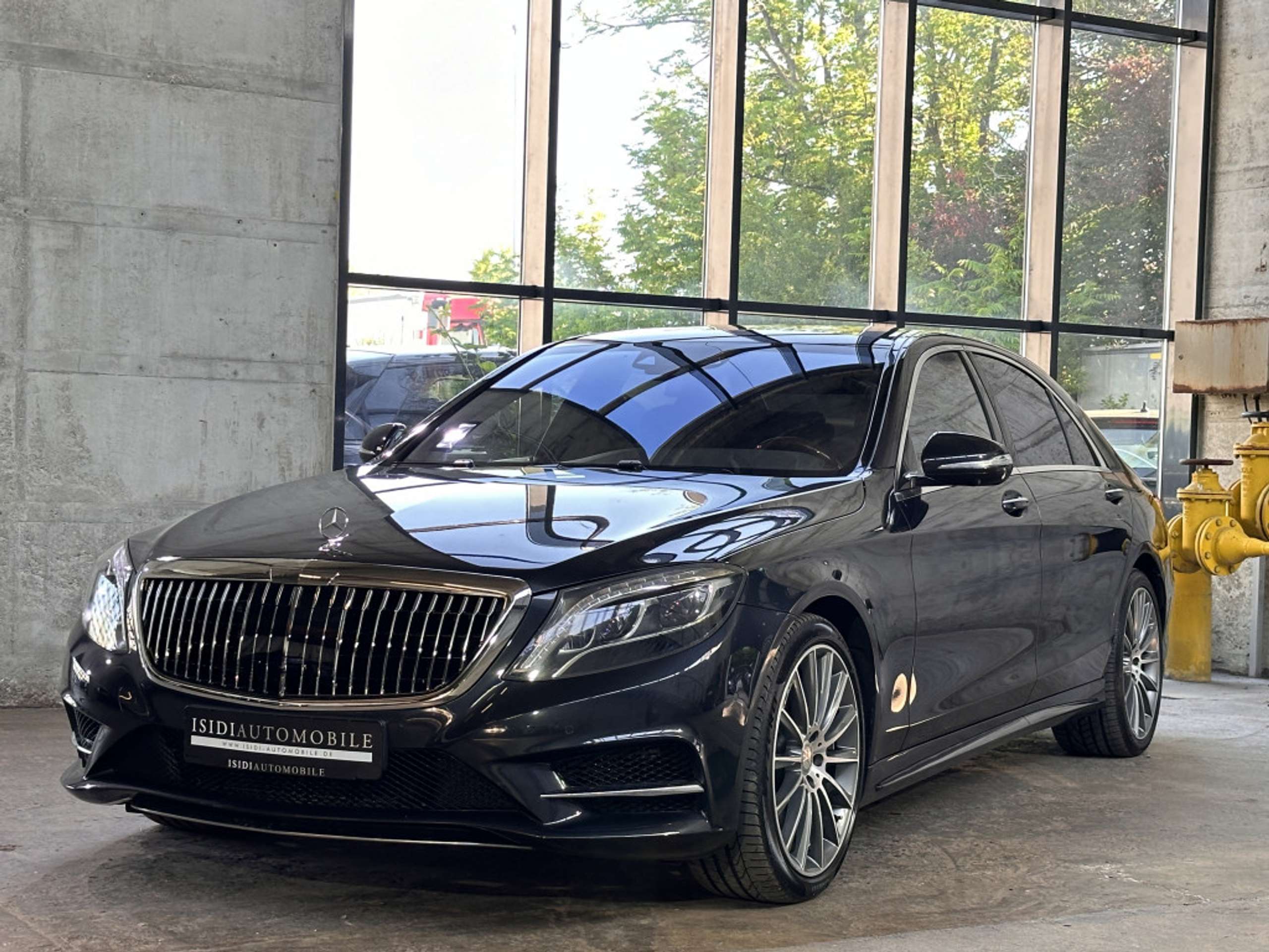 Mercedes-Benz - S 500