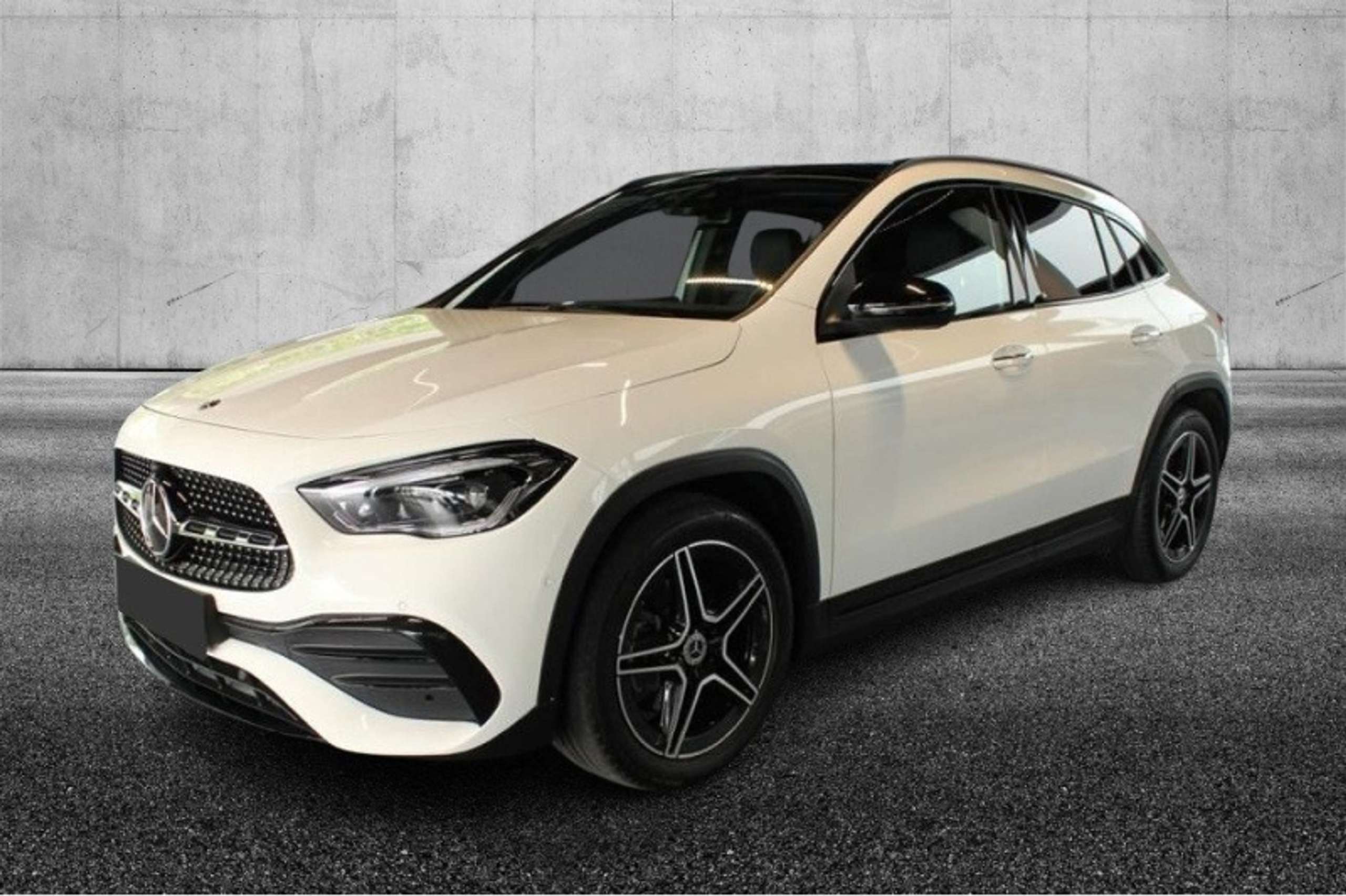 Mercedes-Benz - GLA 200