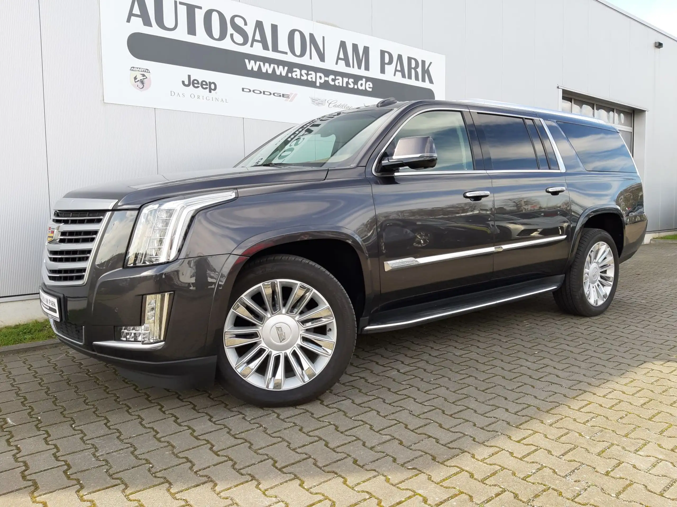 Cadillac - Escalade