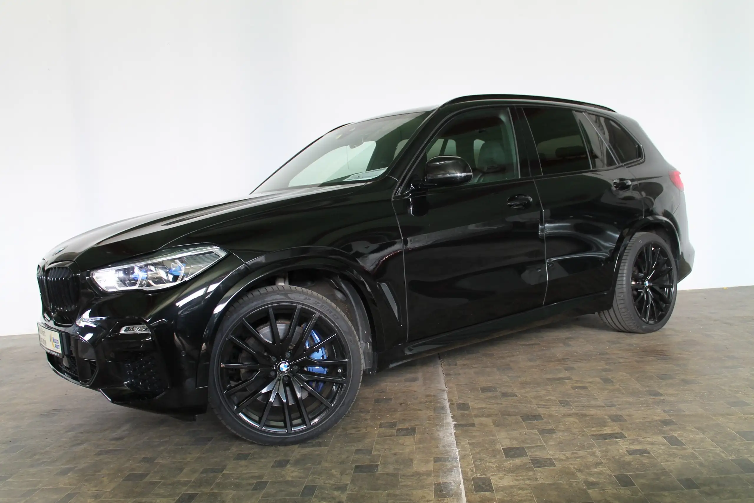 BMW - X5 M