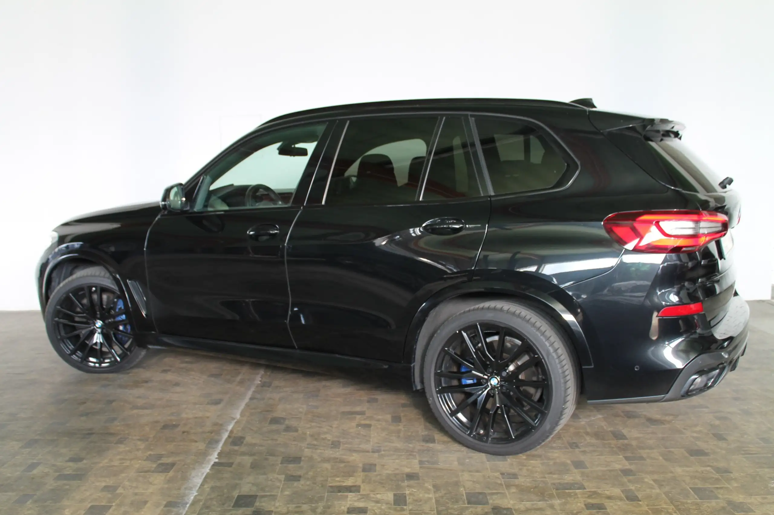 BMW - X5 M