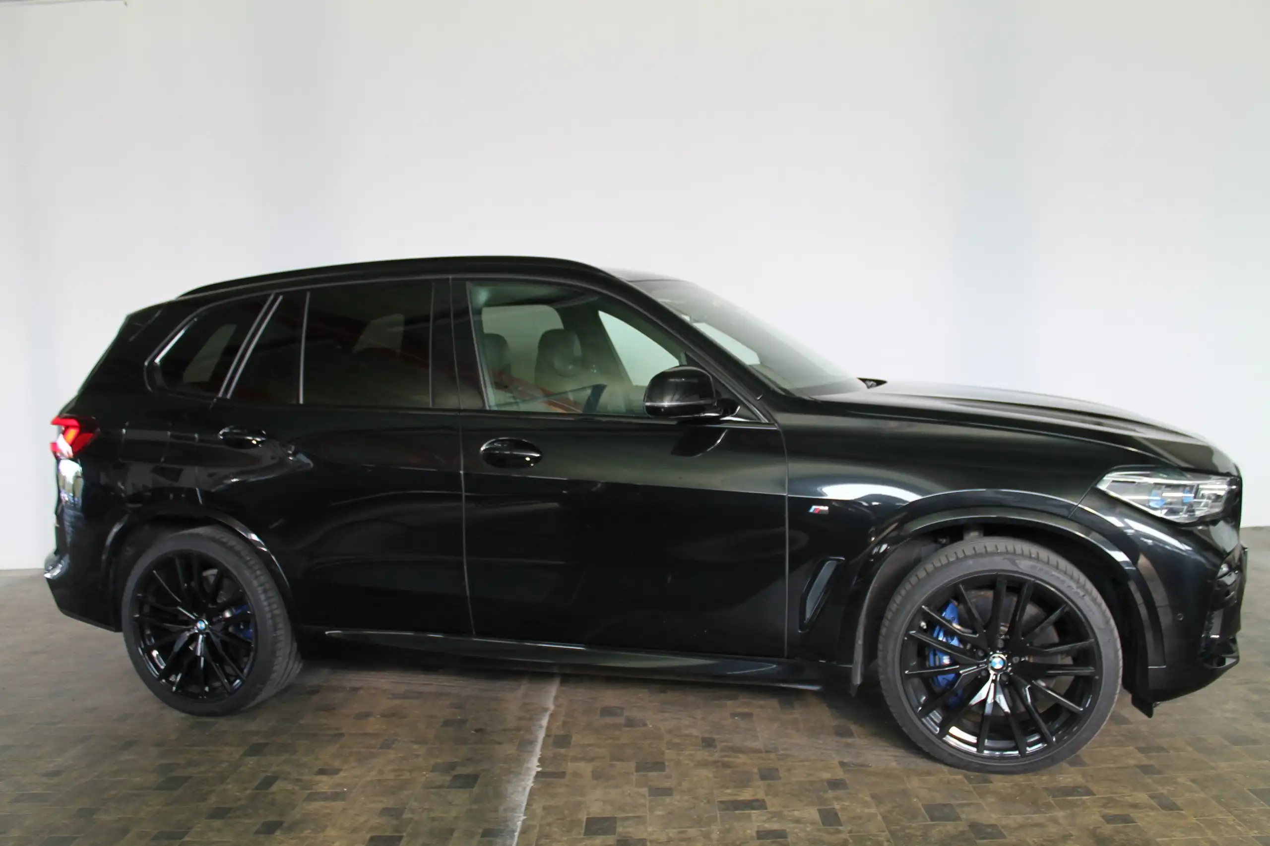 BMW - X5 M