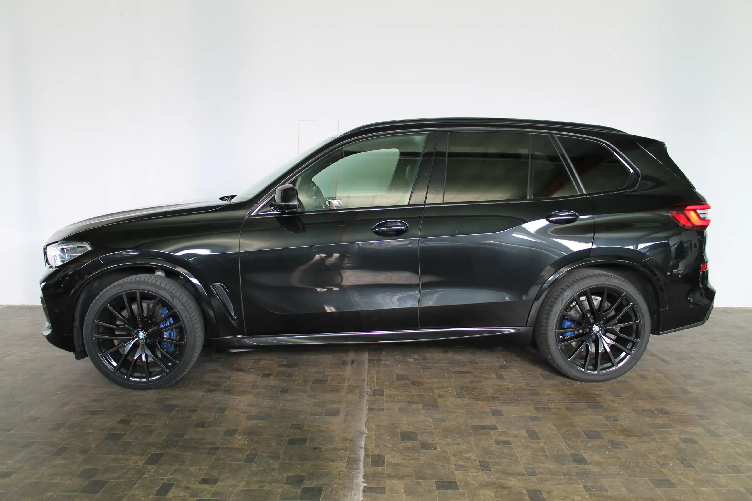 BMW - X5 M