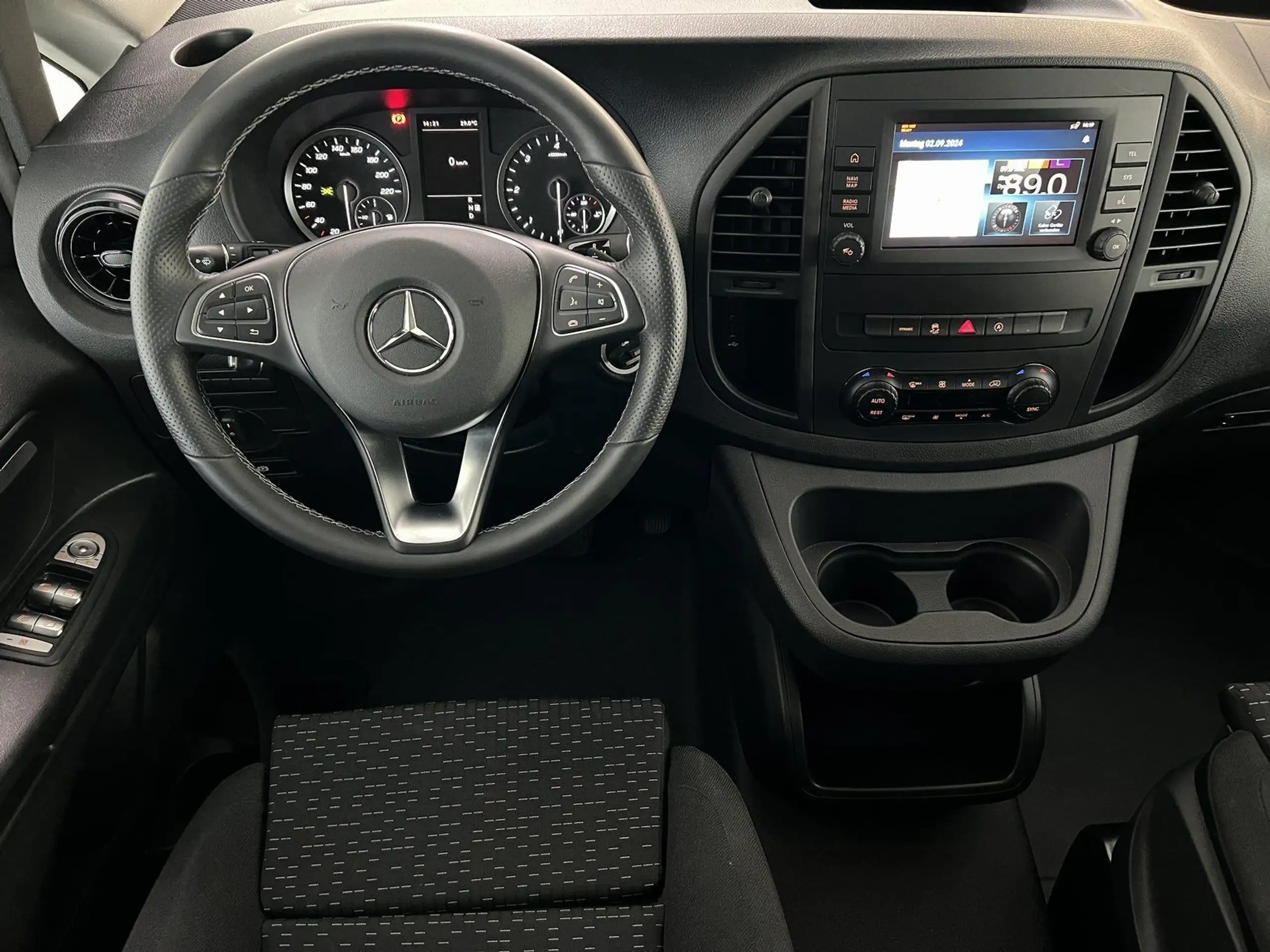 Mercedes-Benz - Vito