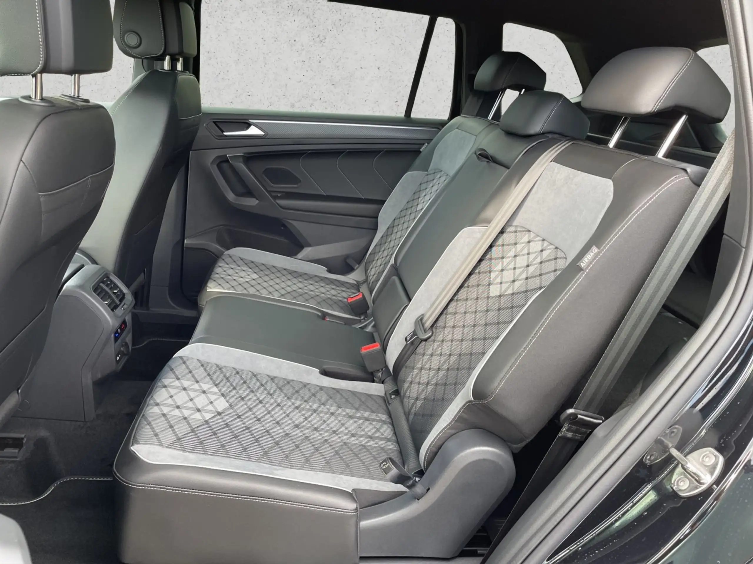 Volkswagen - Tiguan Allspace