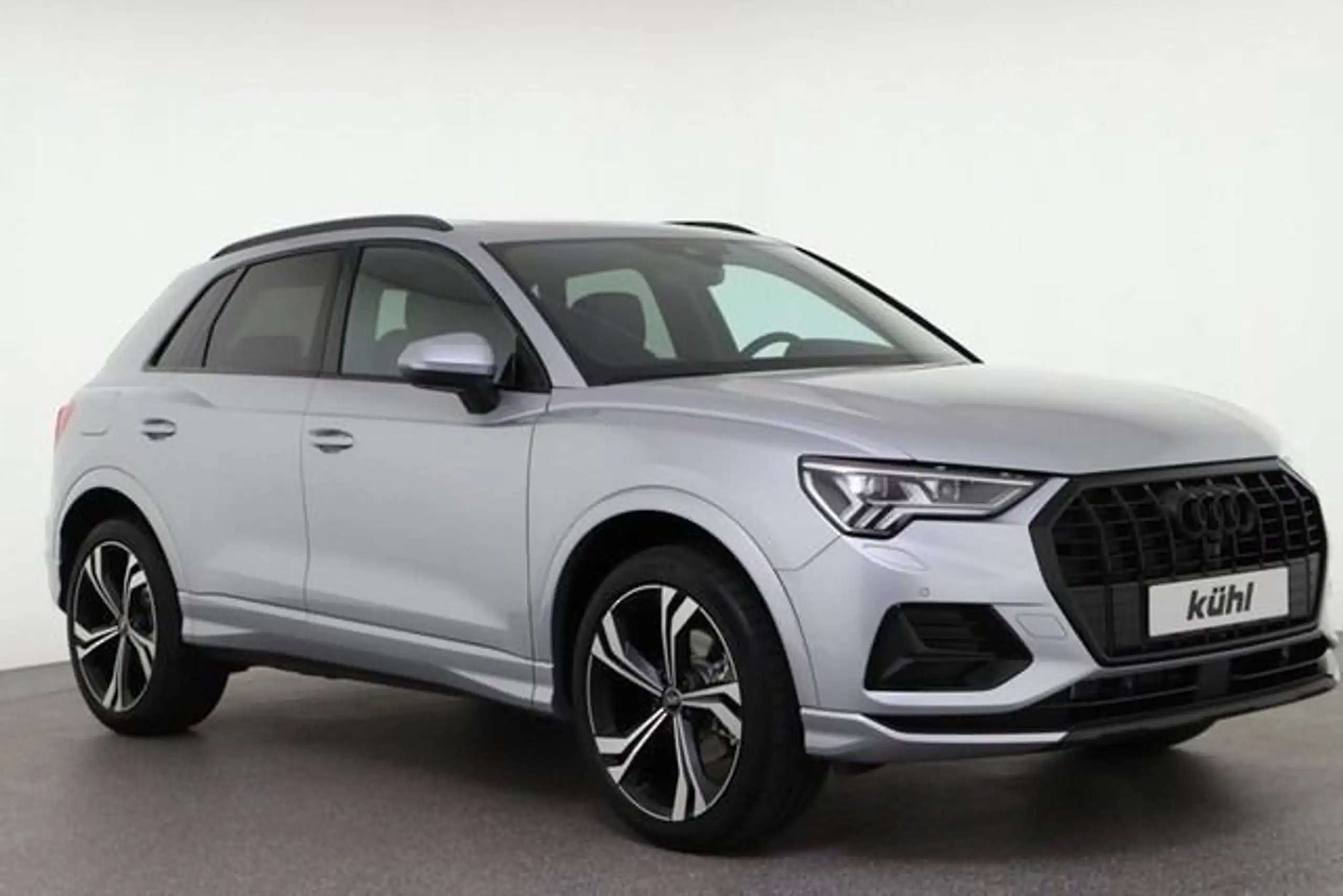 Audi - Q3