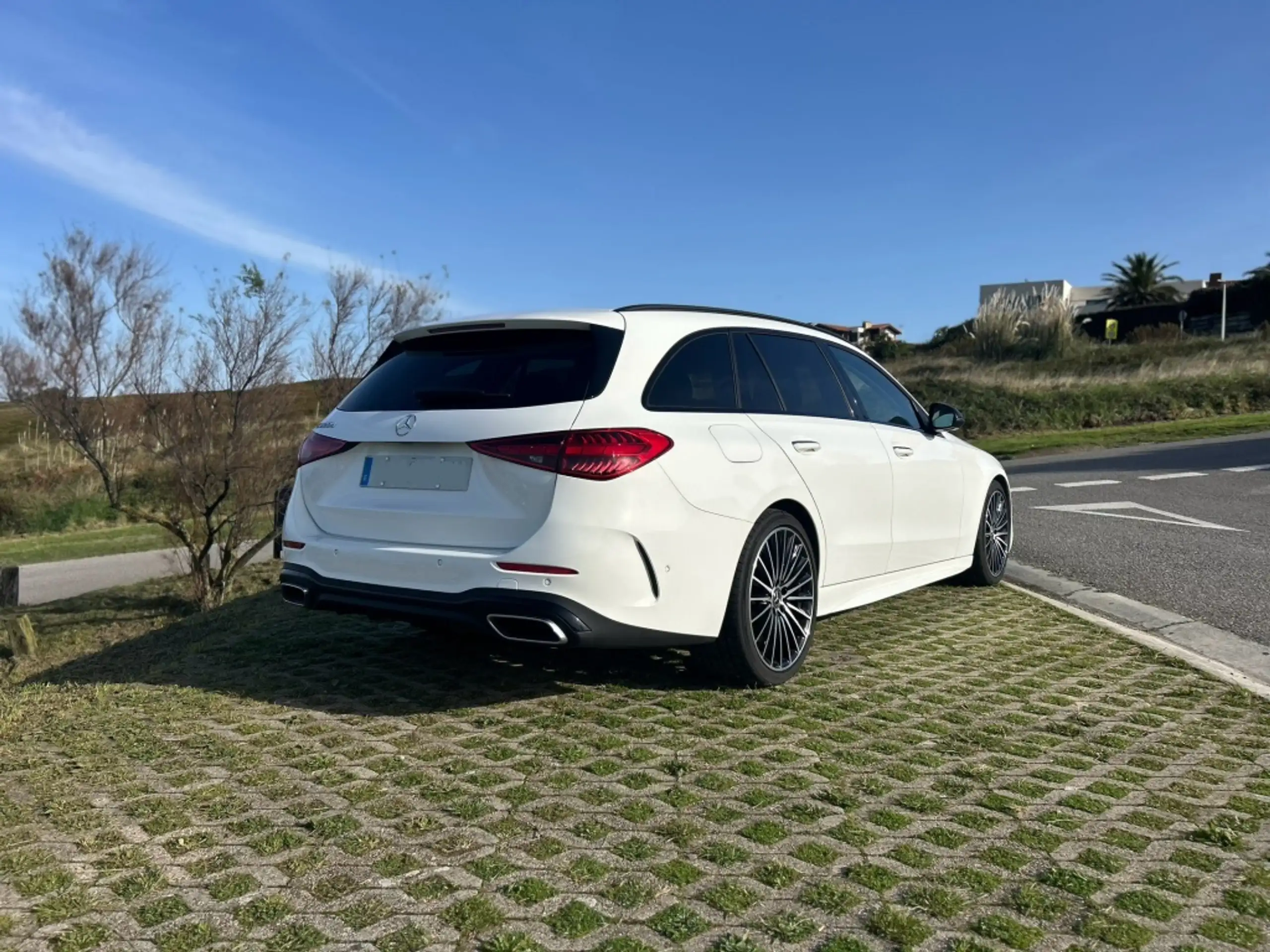 Mercedes-Benz - C 220