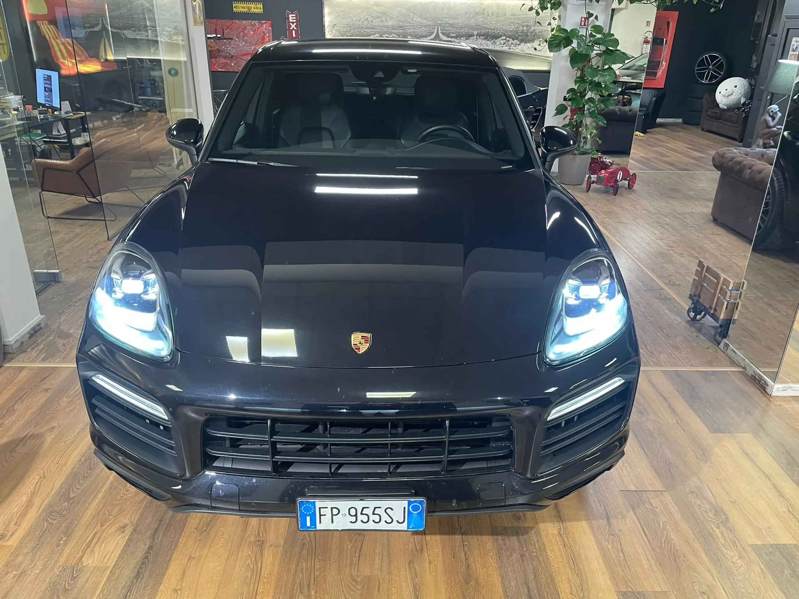 Porsche - Cayenne