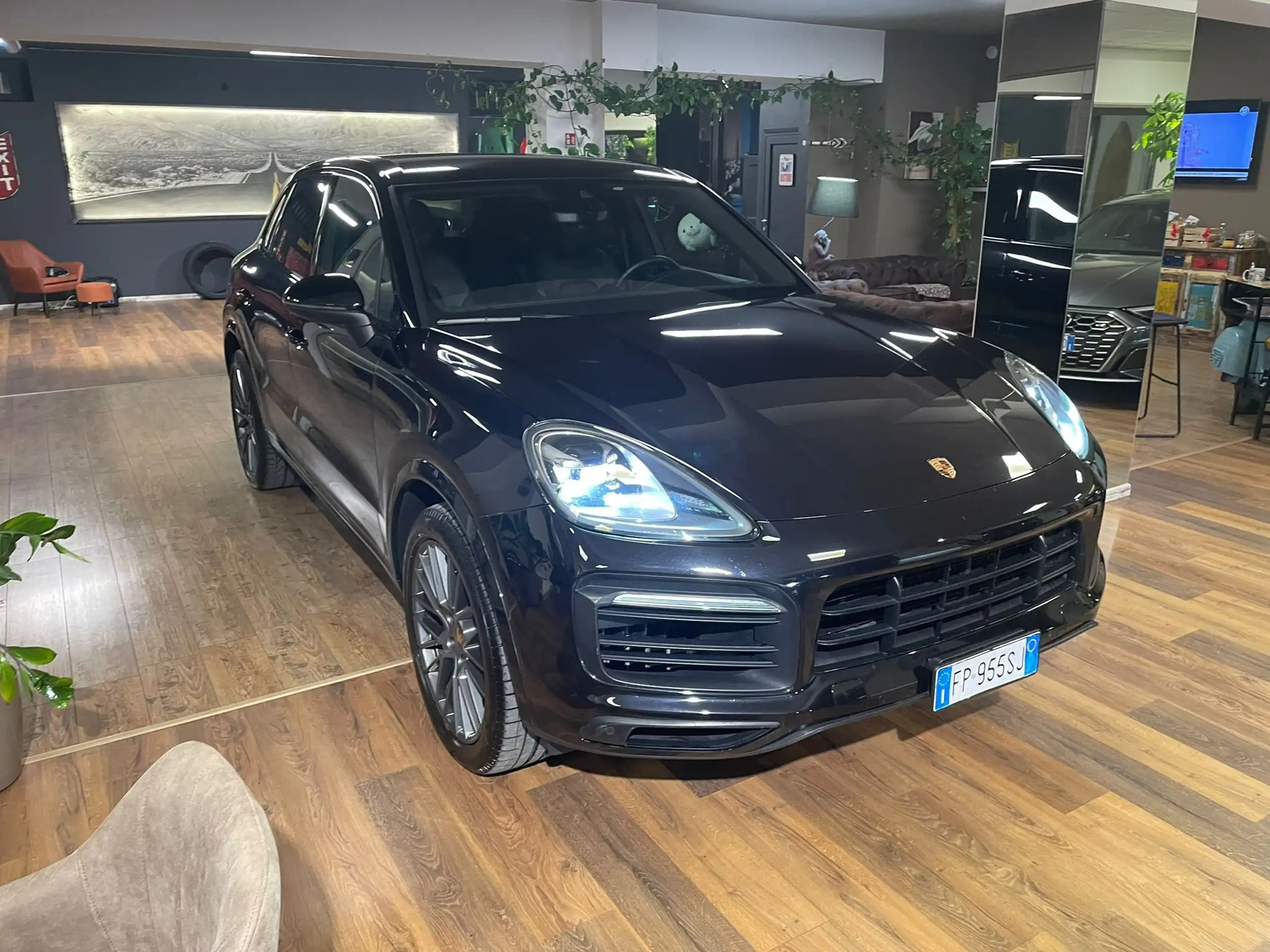 Porsche - Cayenne