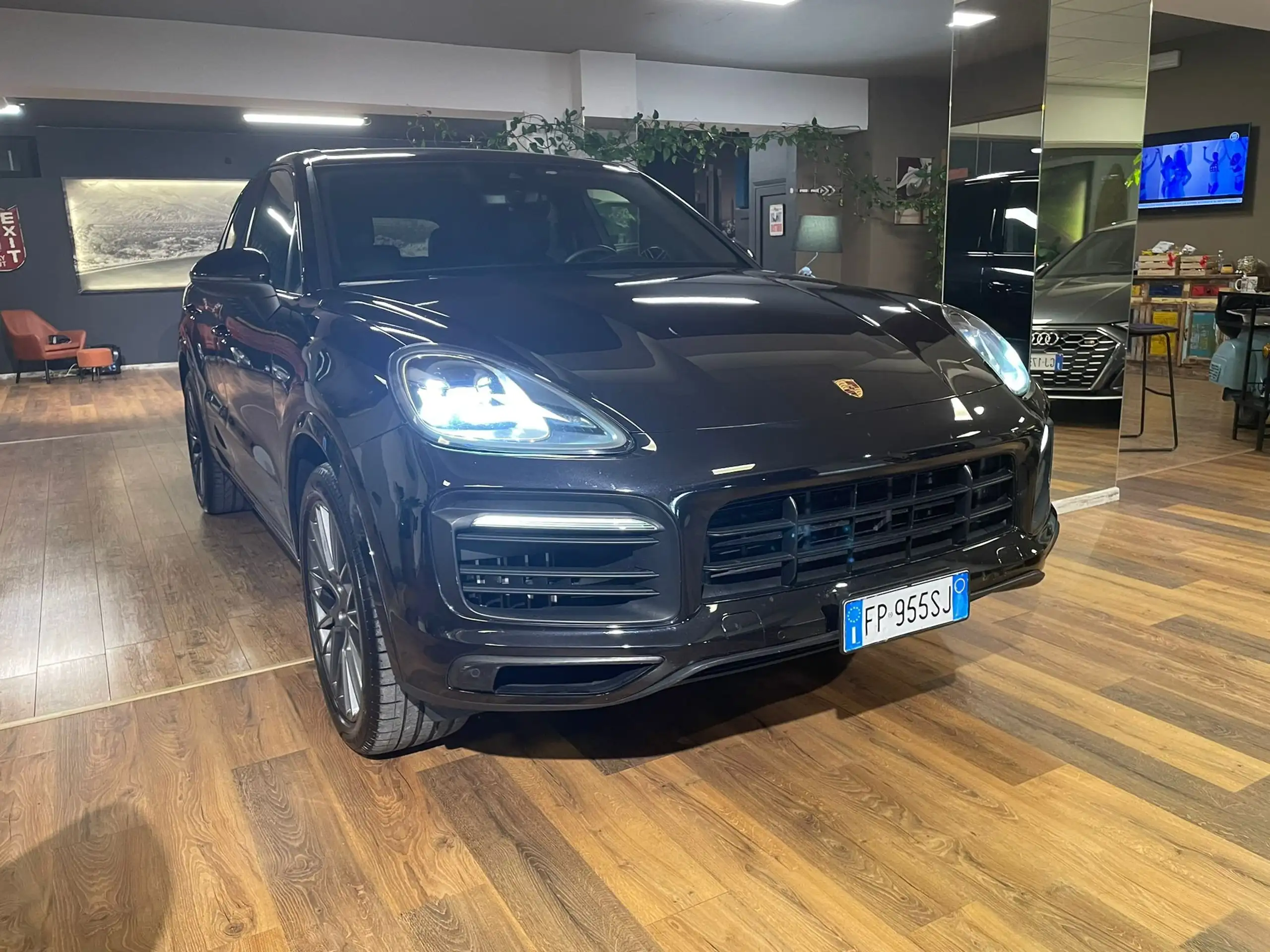 Porsche - Cayenne