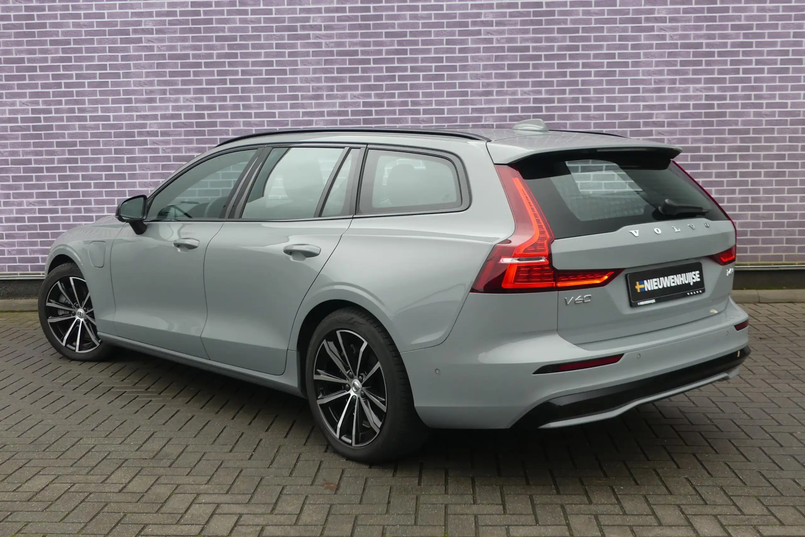 Volvo - V60