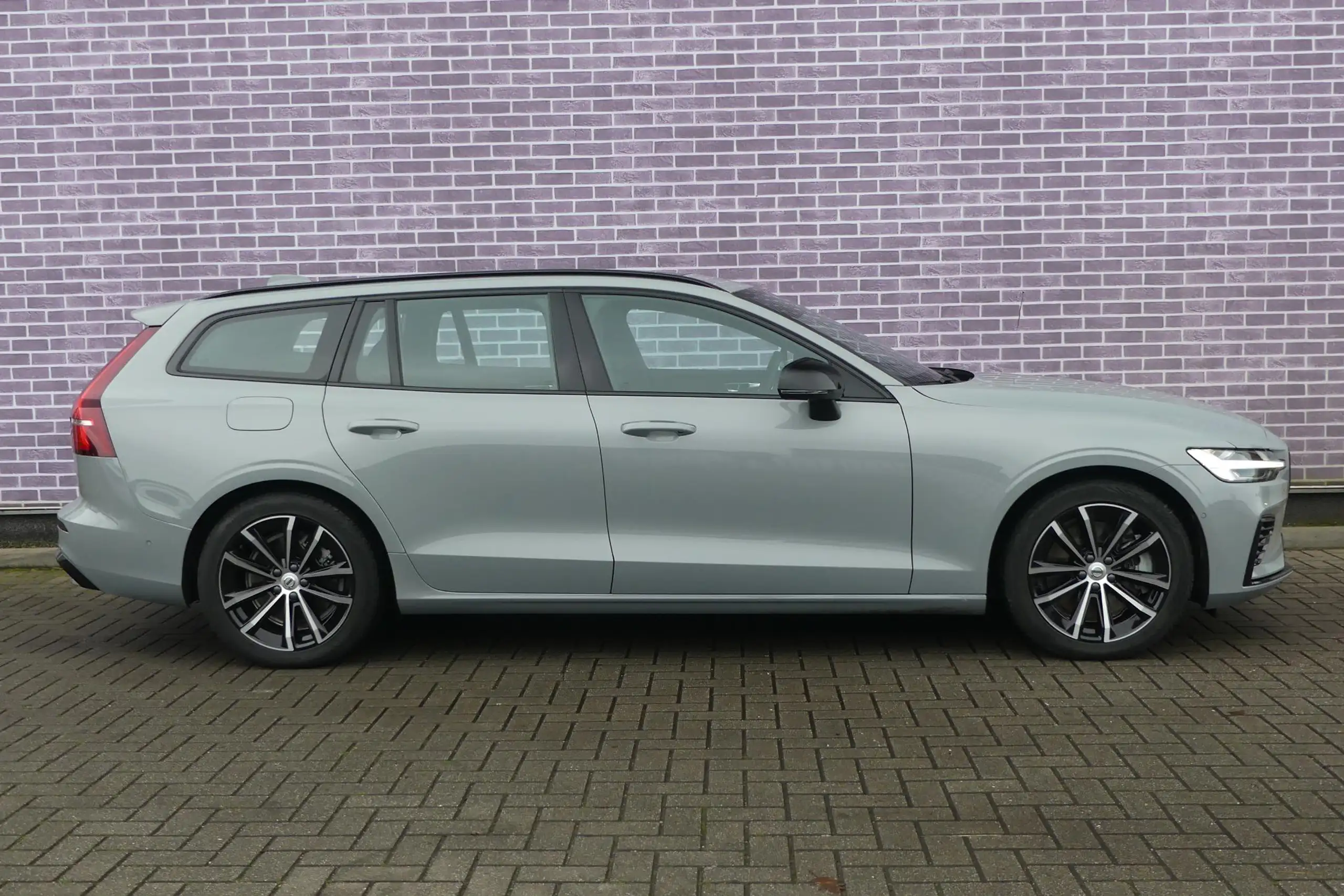 Volvo - V60