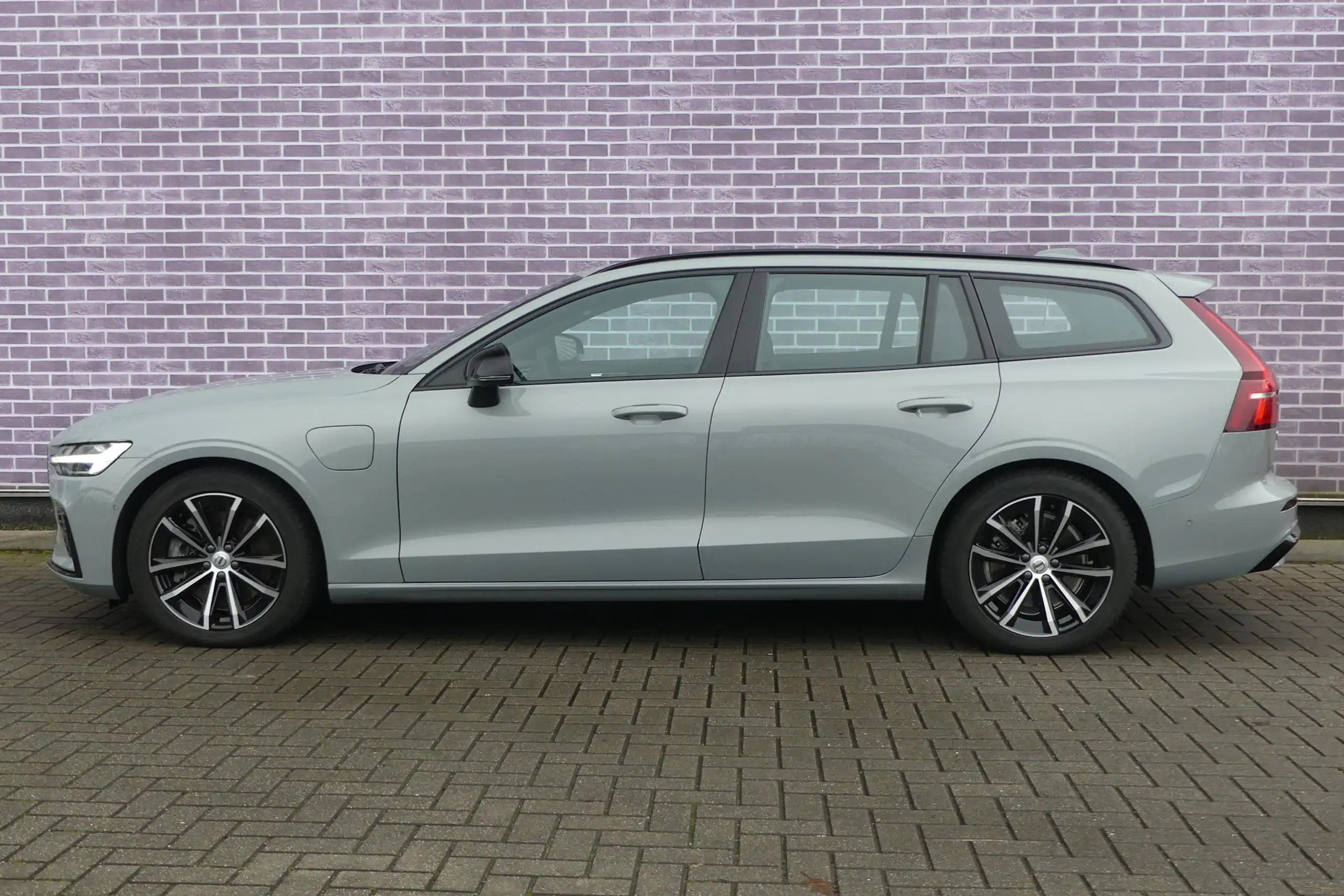 Volvo - V60