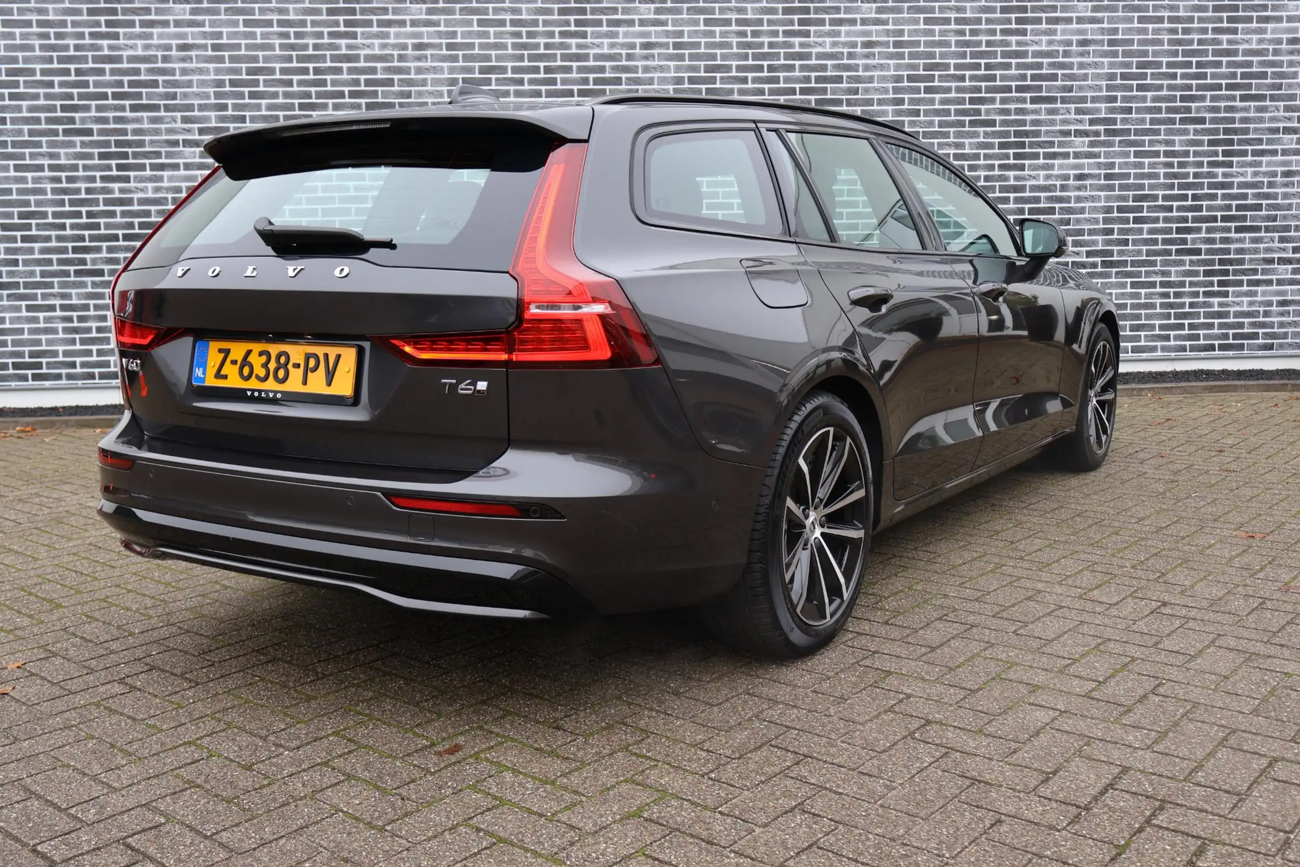 Volvo - V60