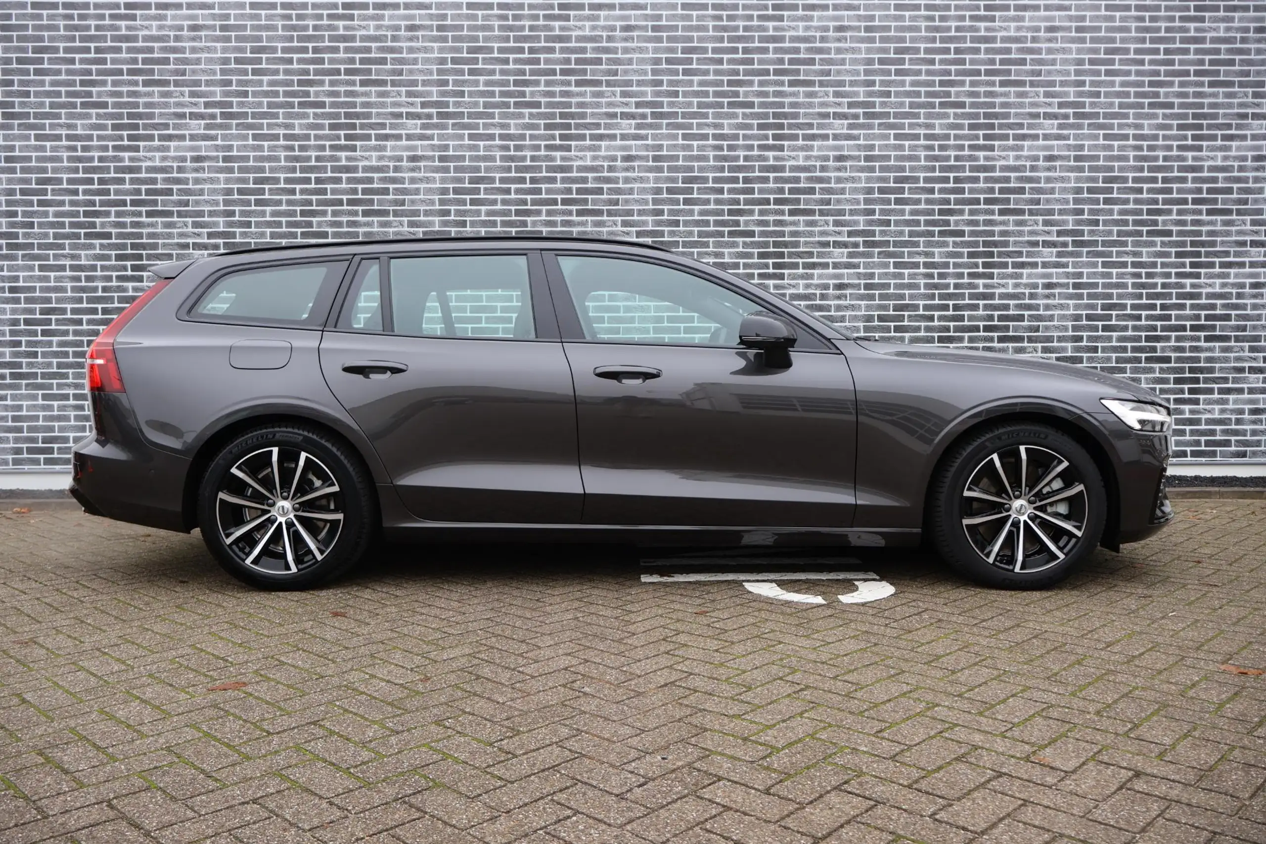 Volvo - V60