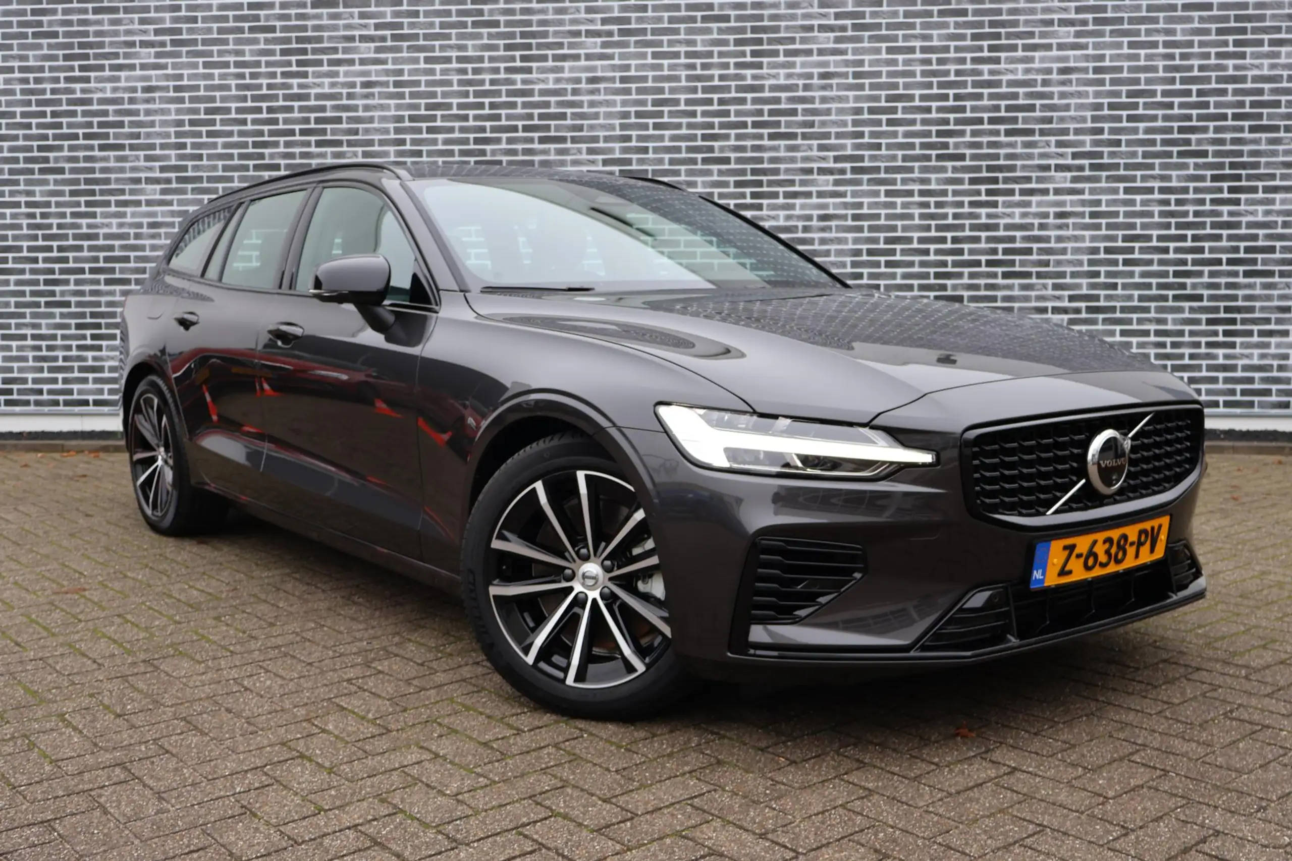 Volvo - V60