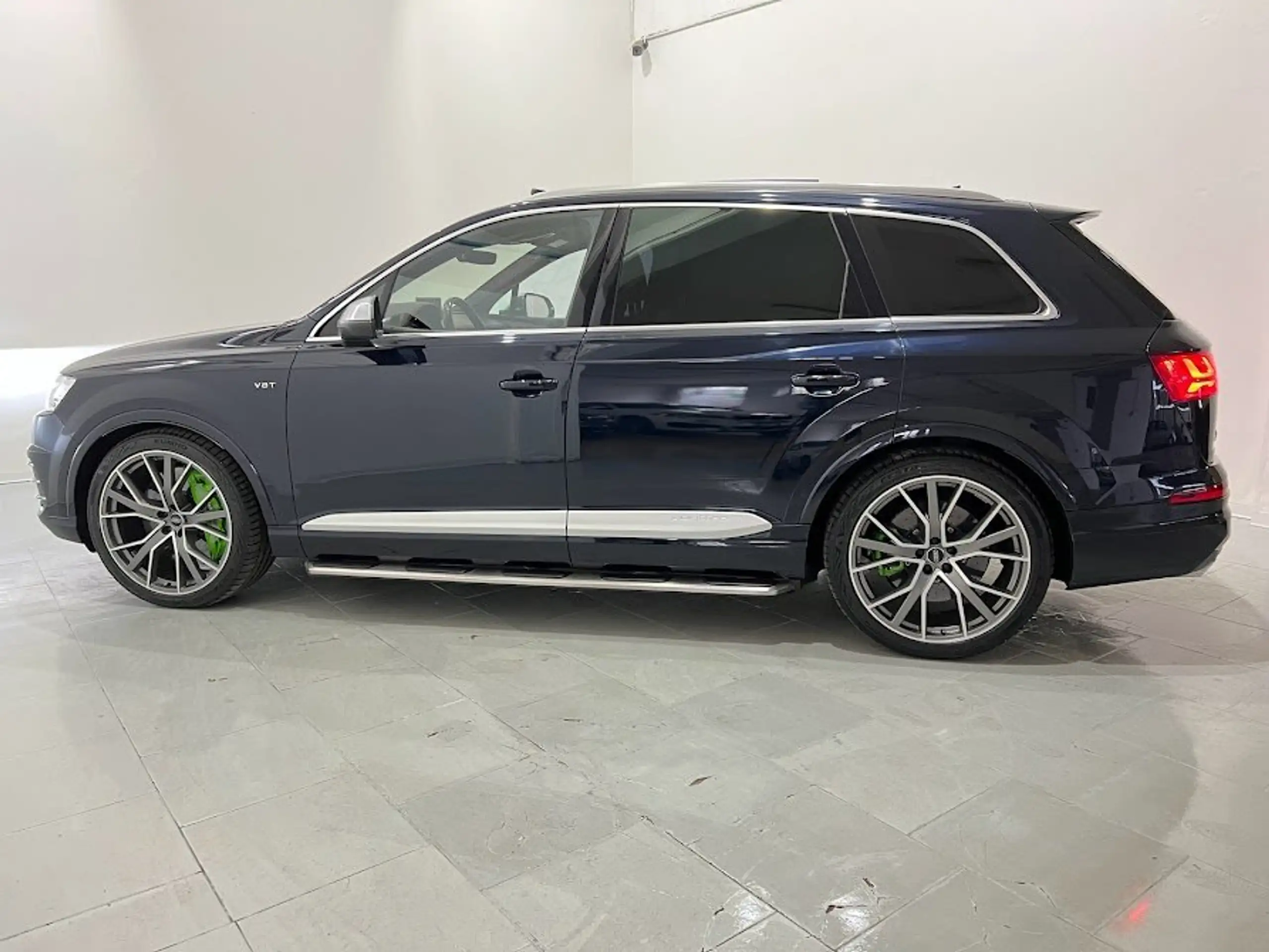 Audi - SQ7