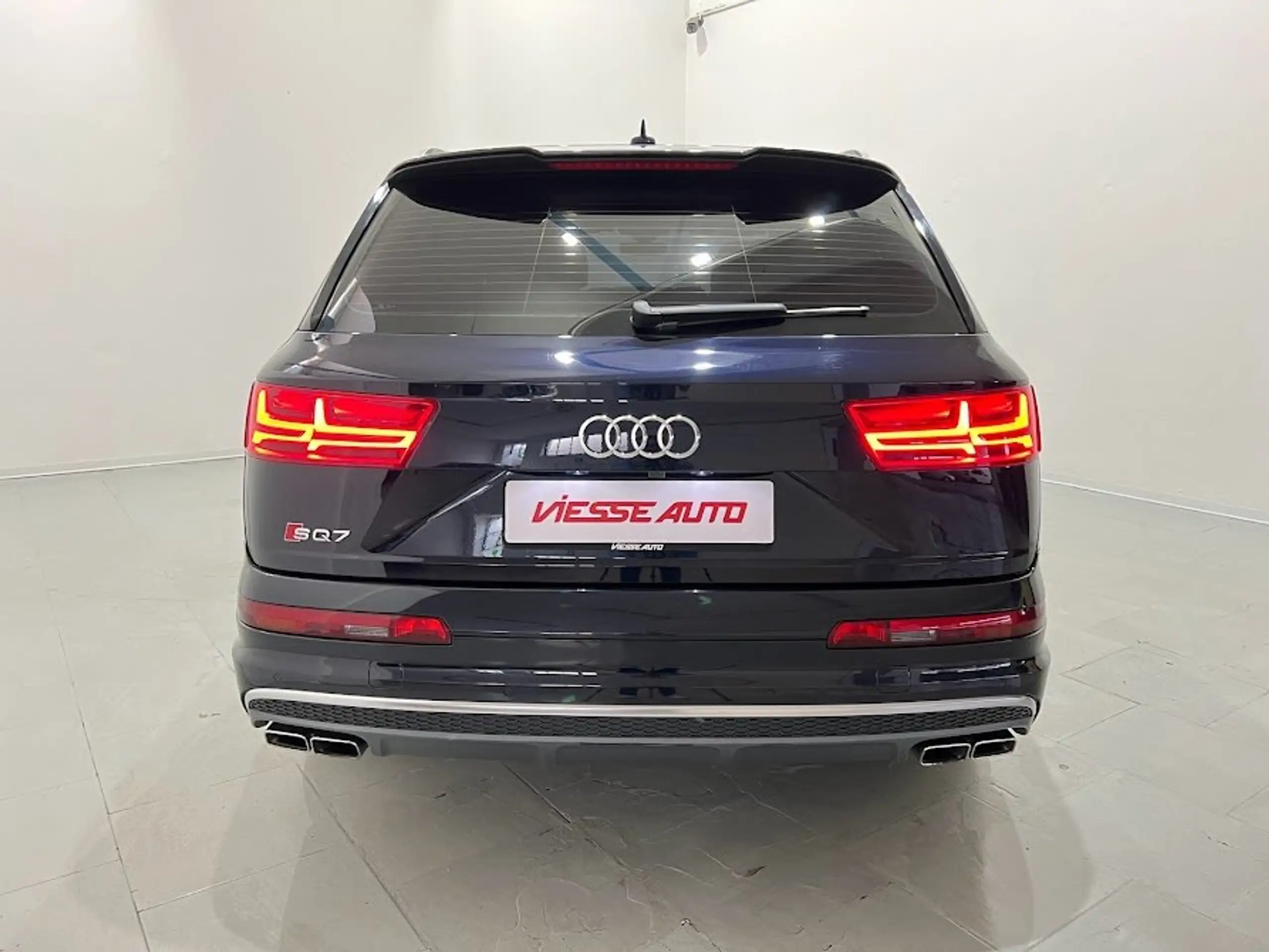 Audi - SQ7