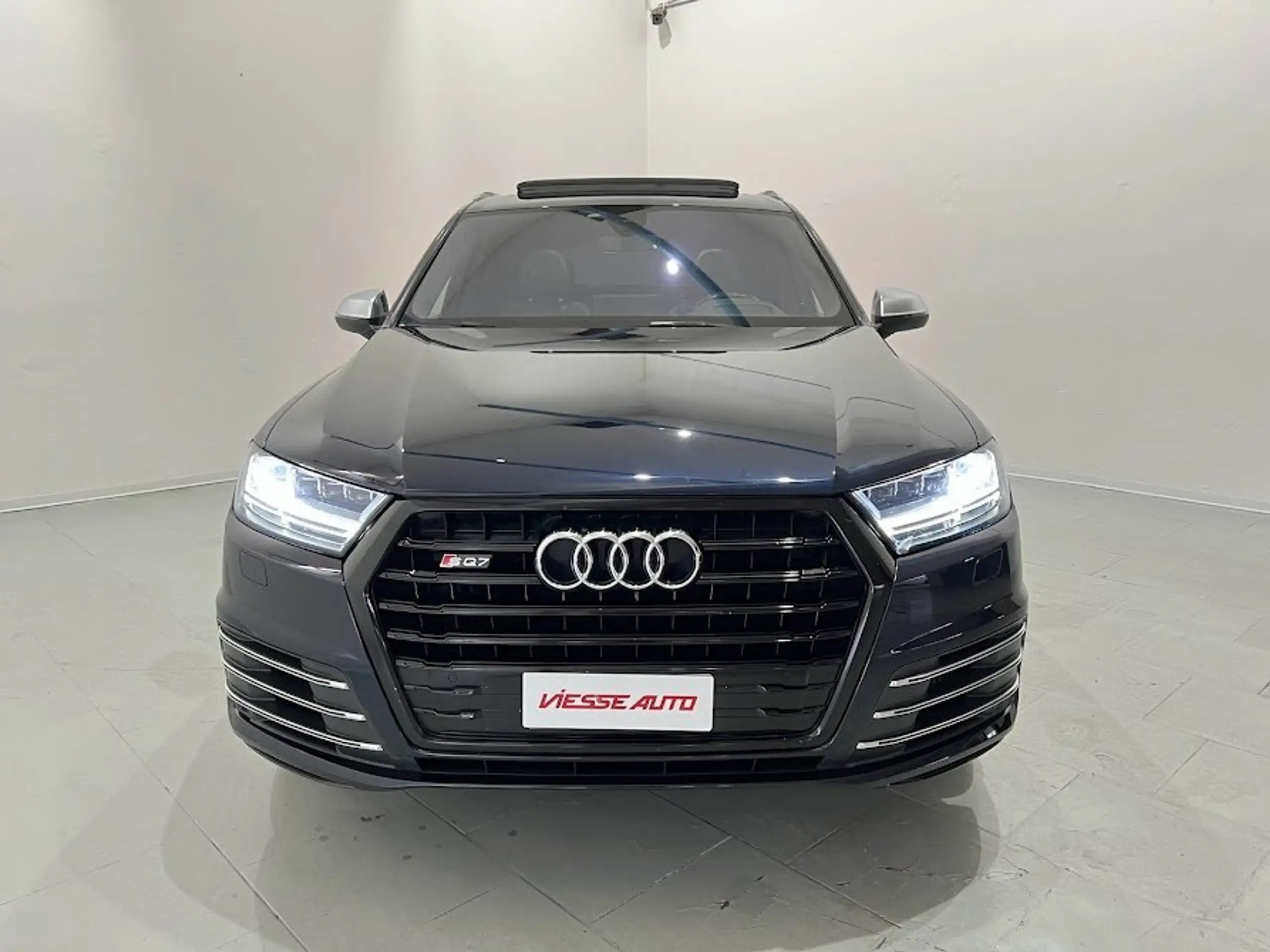 Audi - SQ7