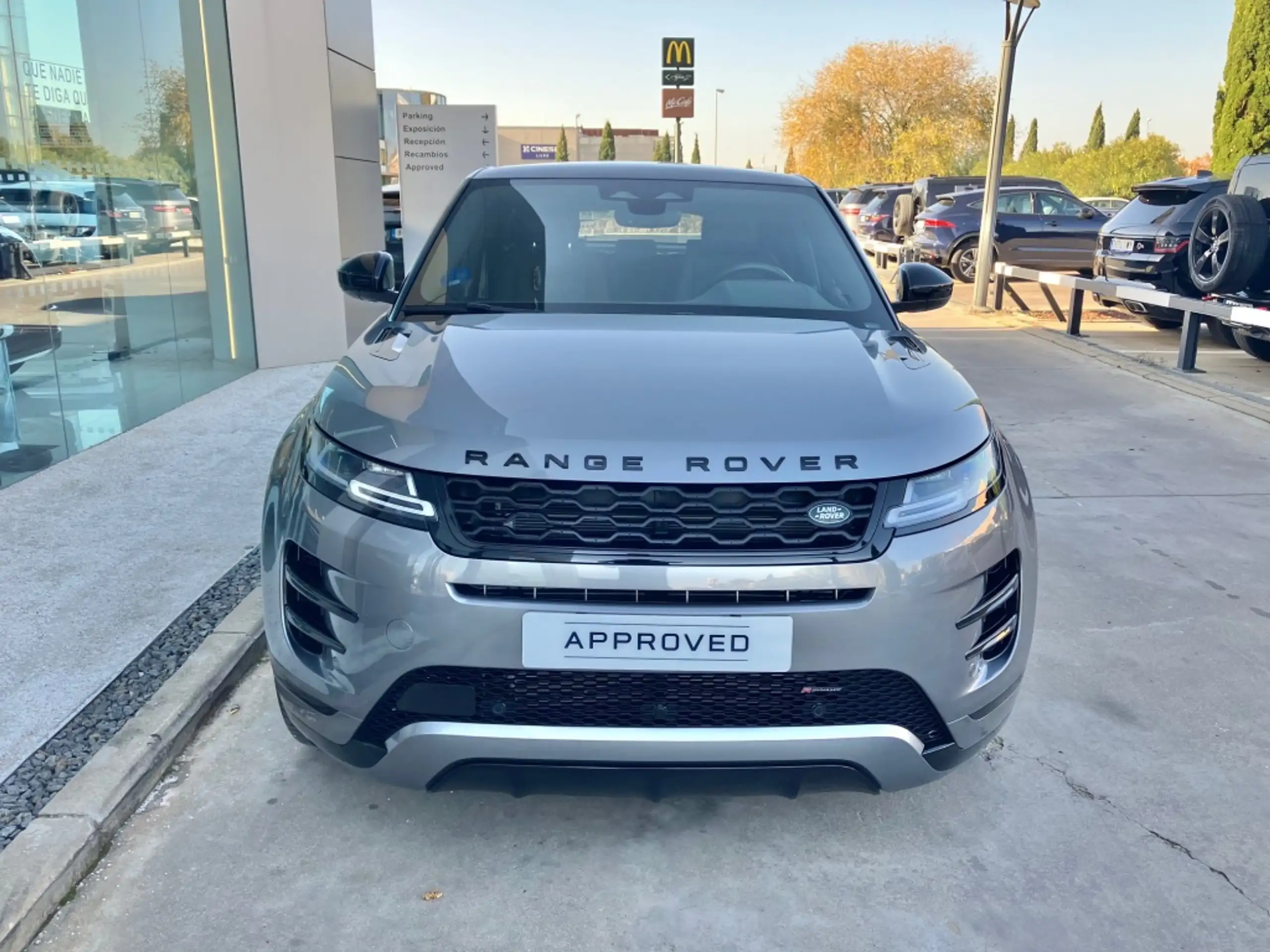 Land Rover - Range Rover Evoque