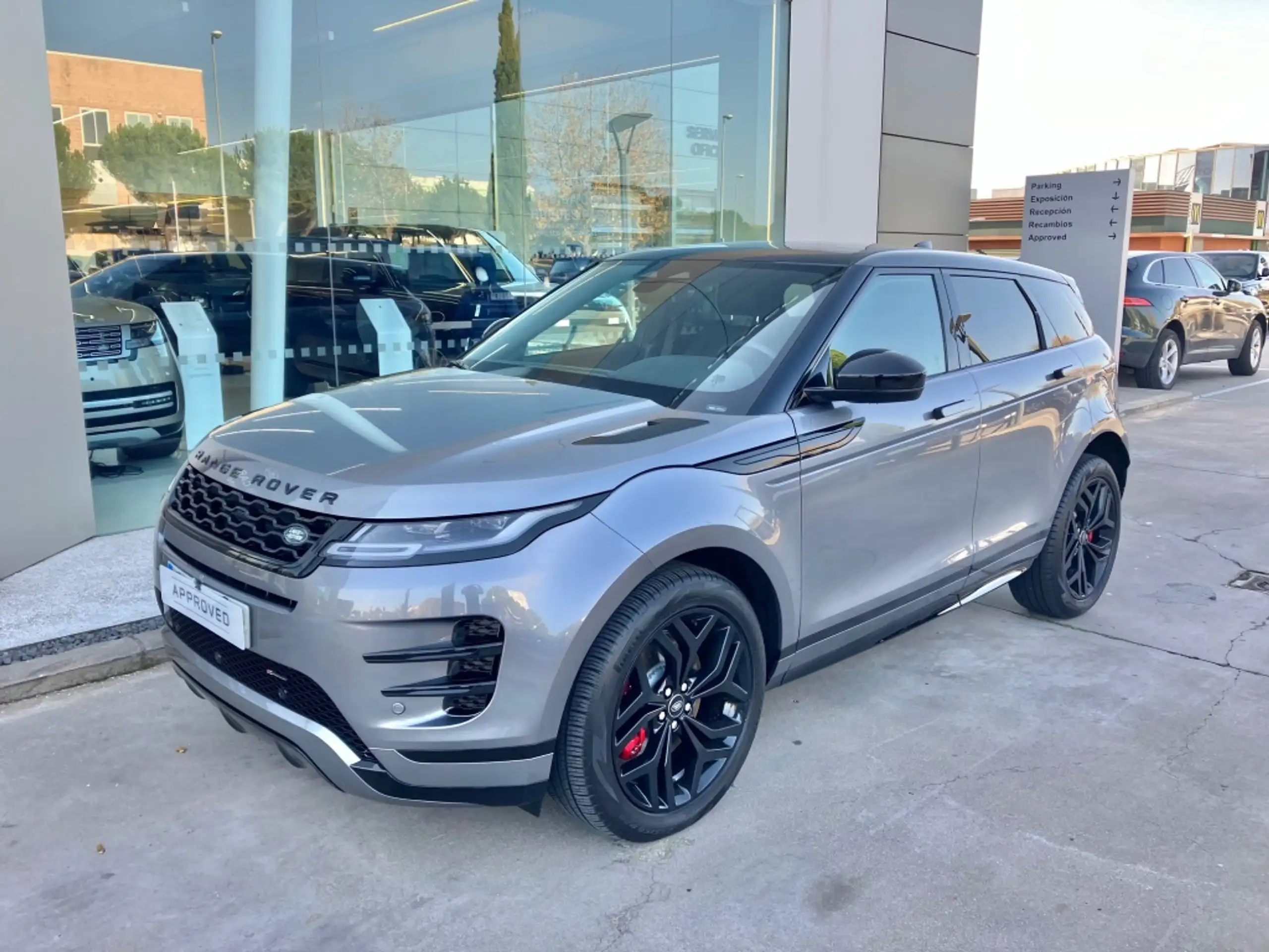 Land Rover - Range Rover Evoque