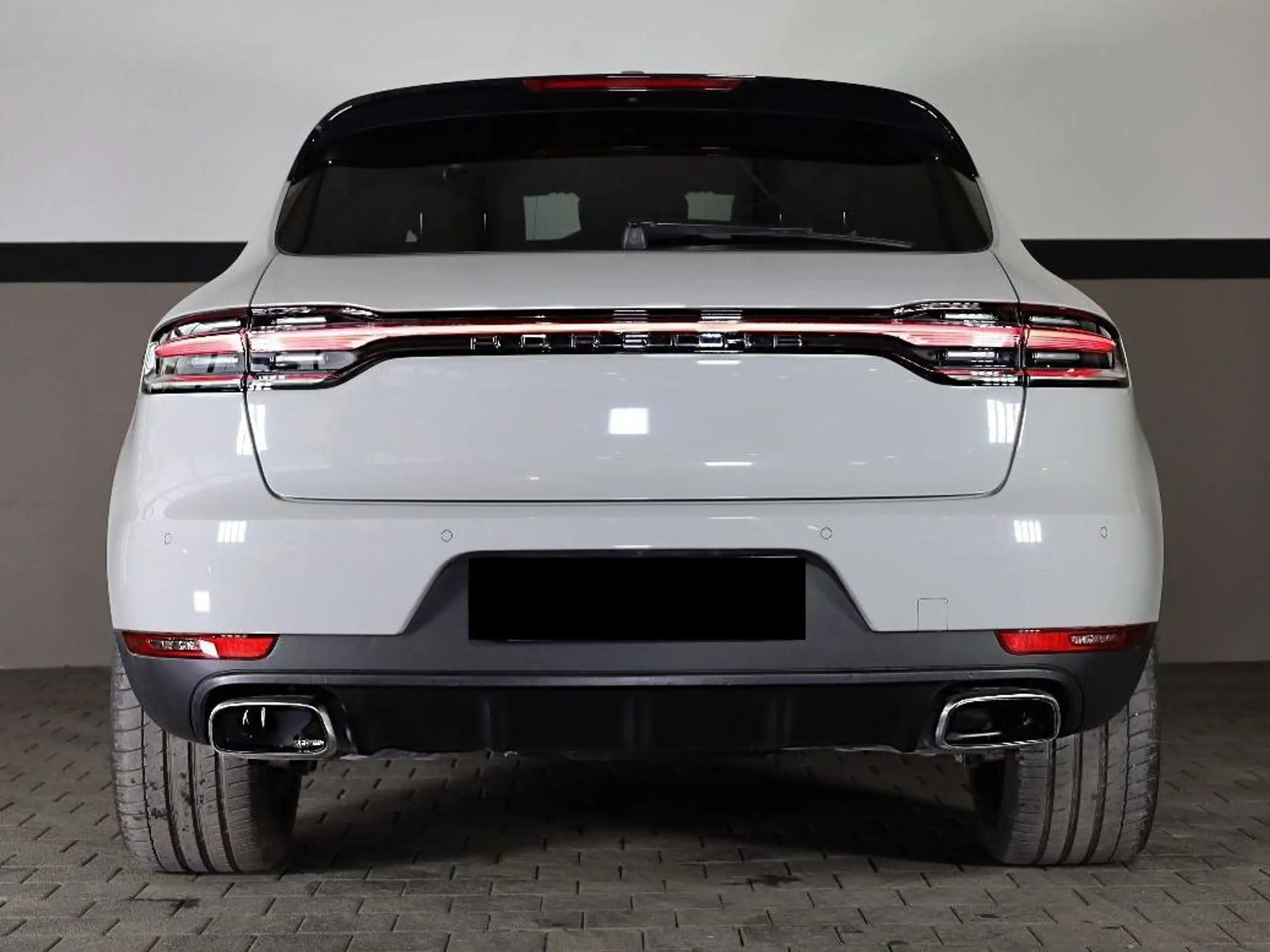 Porsche - Macan