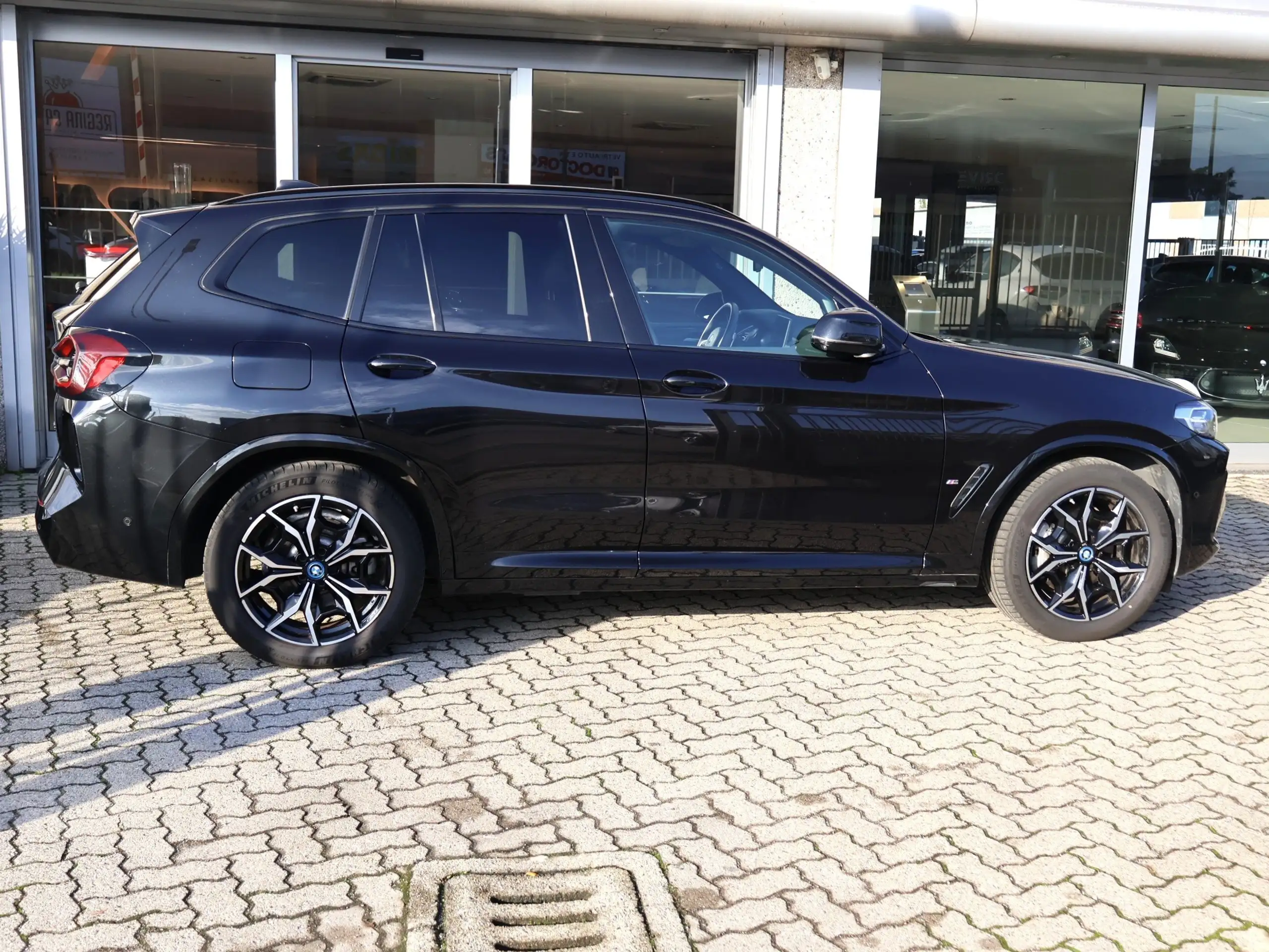 BMW - X3