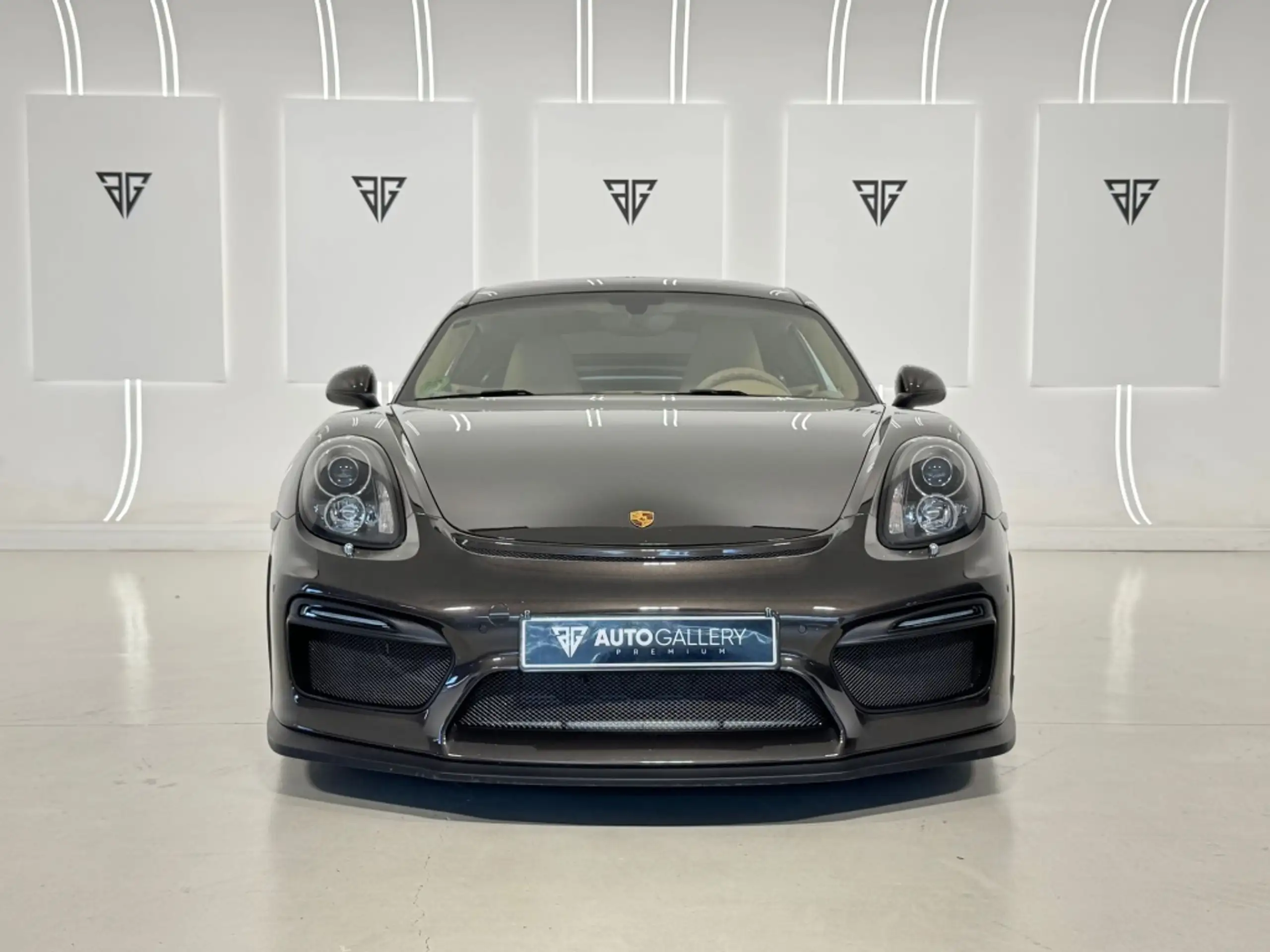 Porsche - Cayman