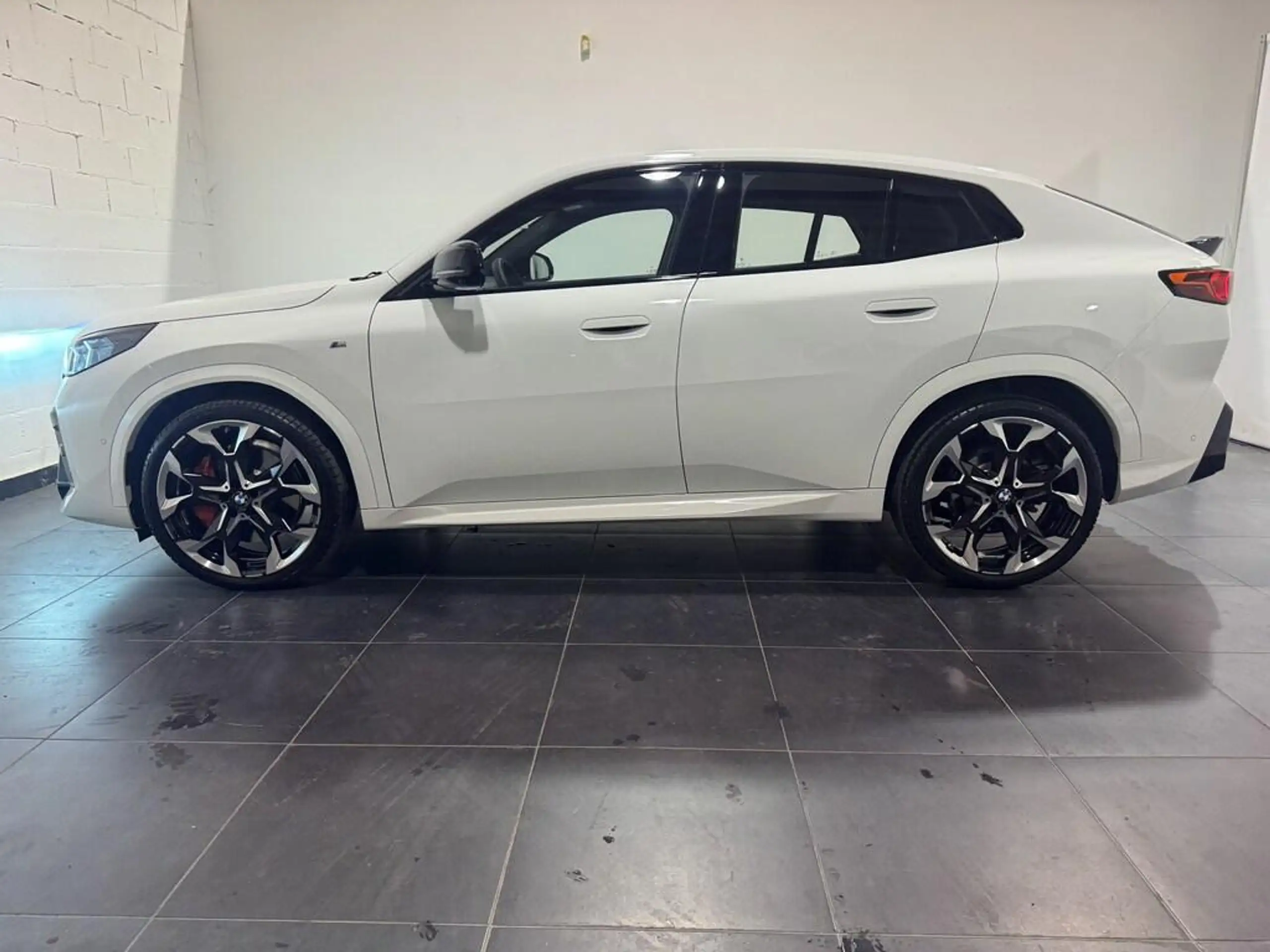 BMW - X2